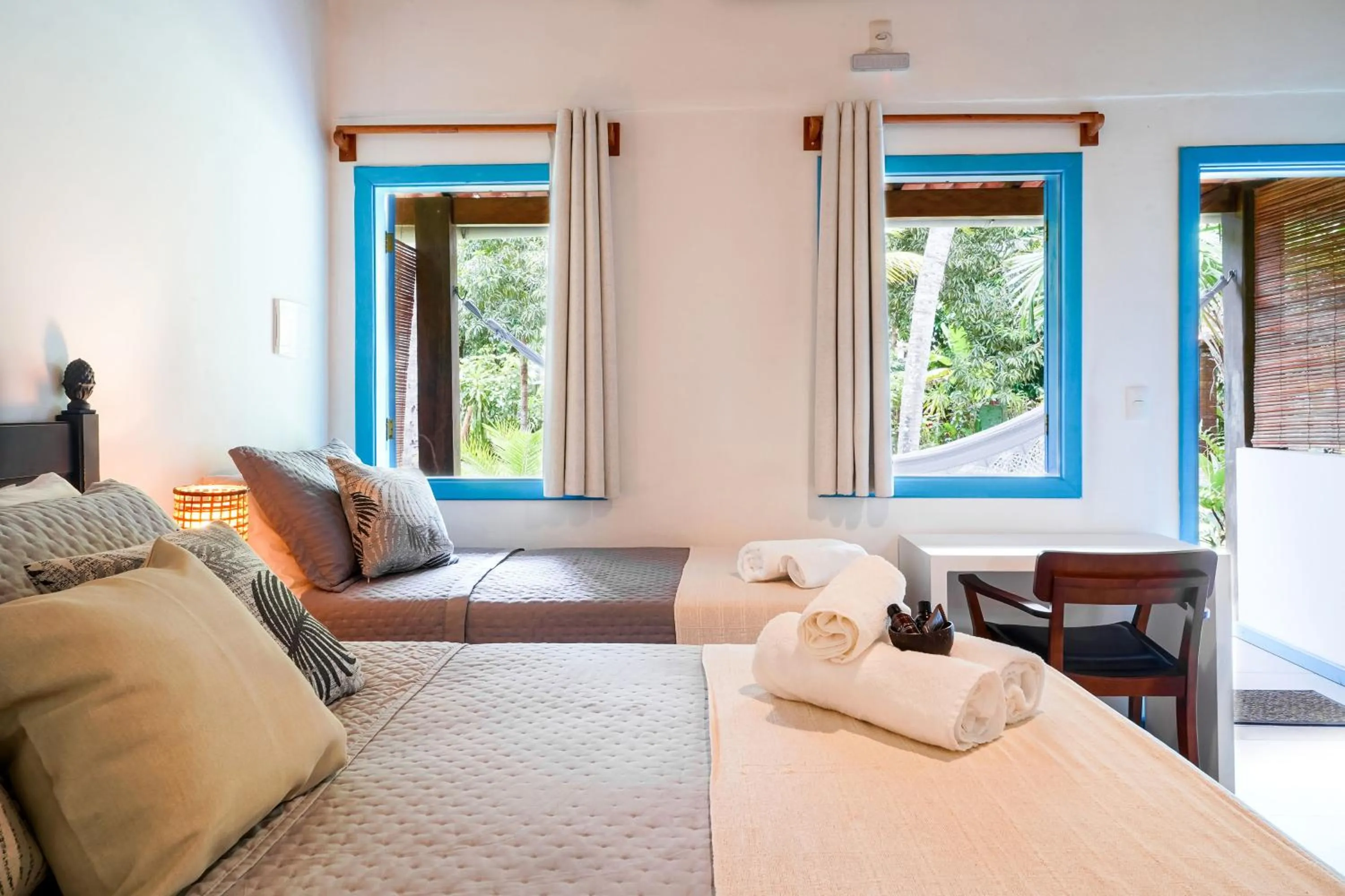 Photo of the whole room, Bed in Aqualtune Pousada