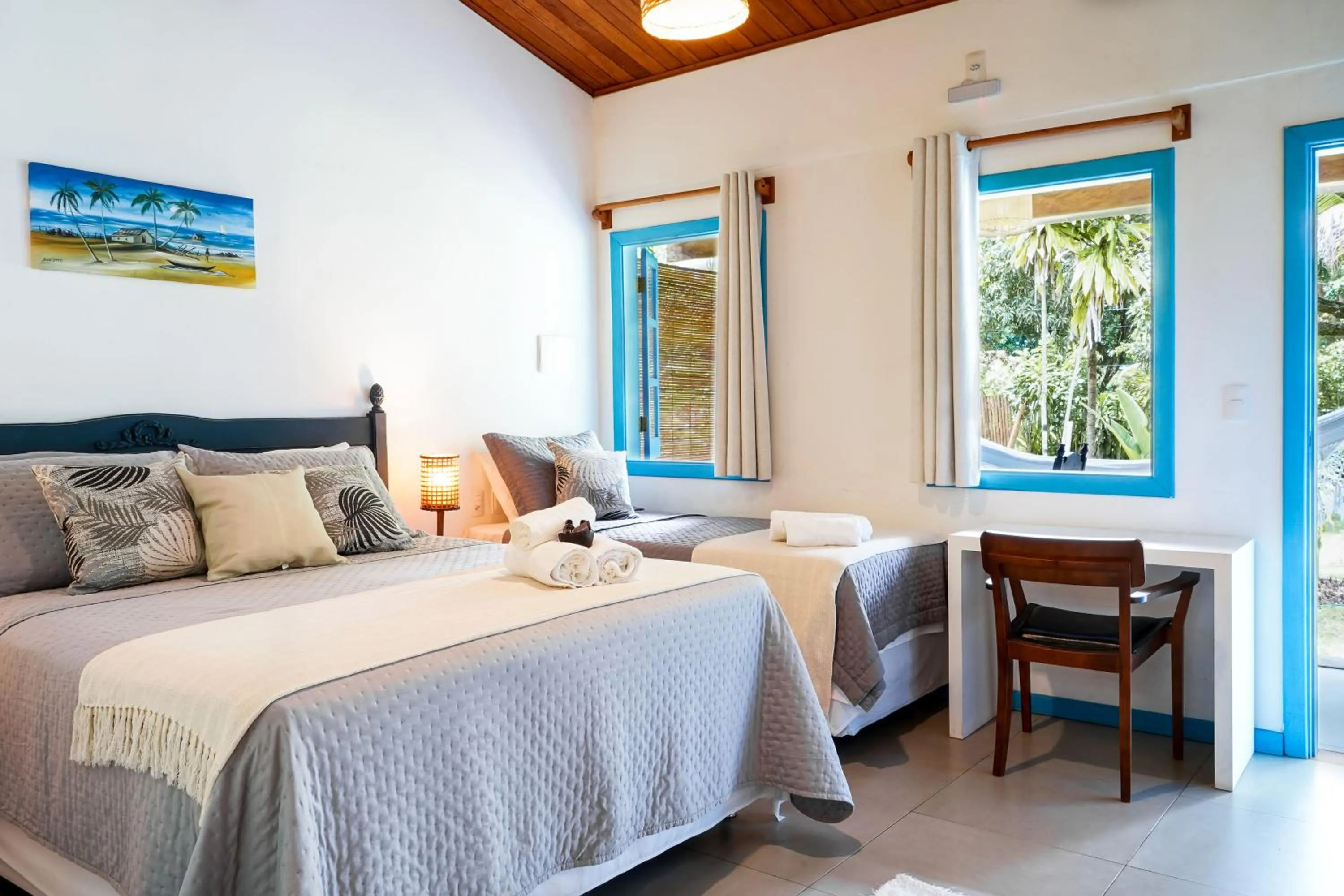 Photo of the whole room, Bed in Aqualtune Pousada