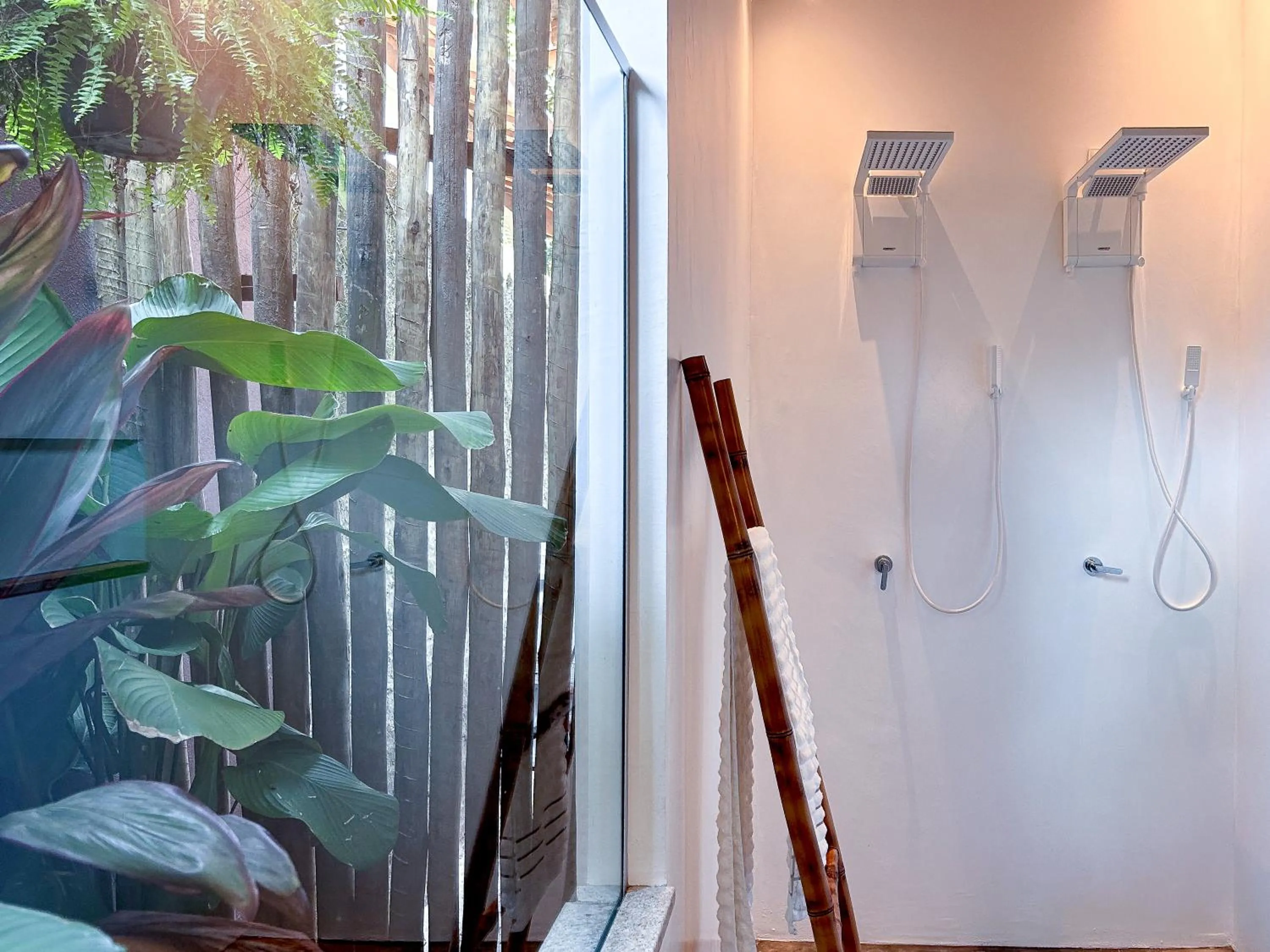 Bathroom in Aqualtune Pousada