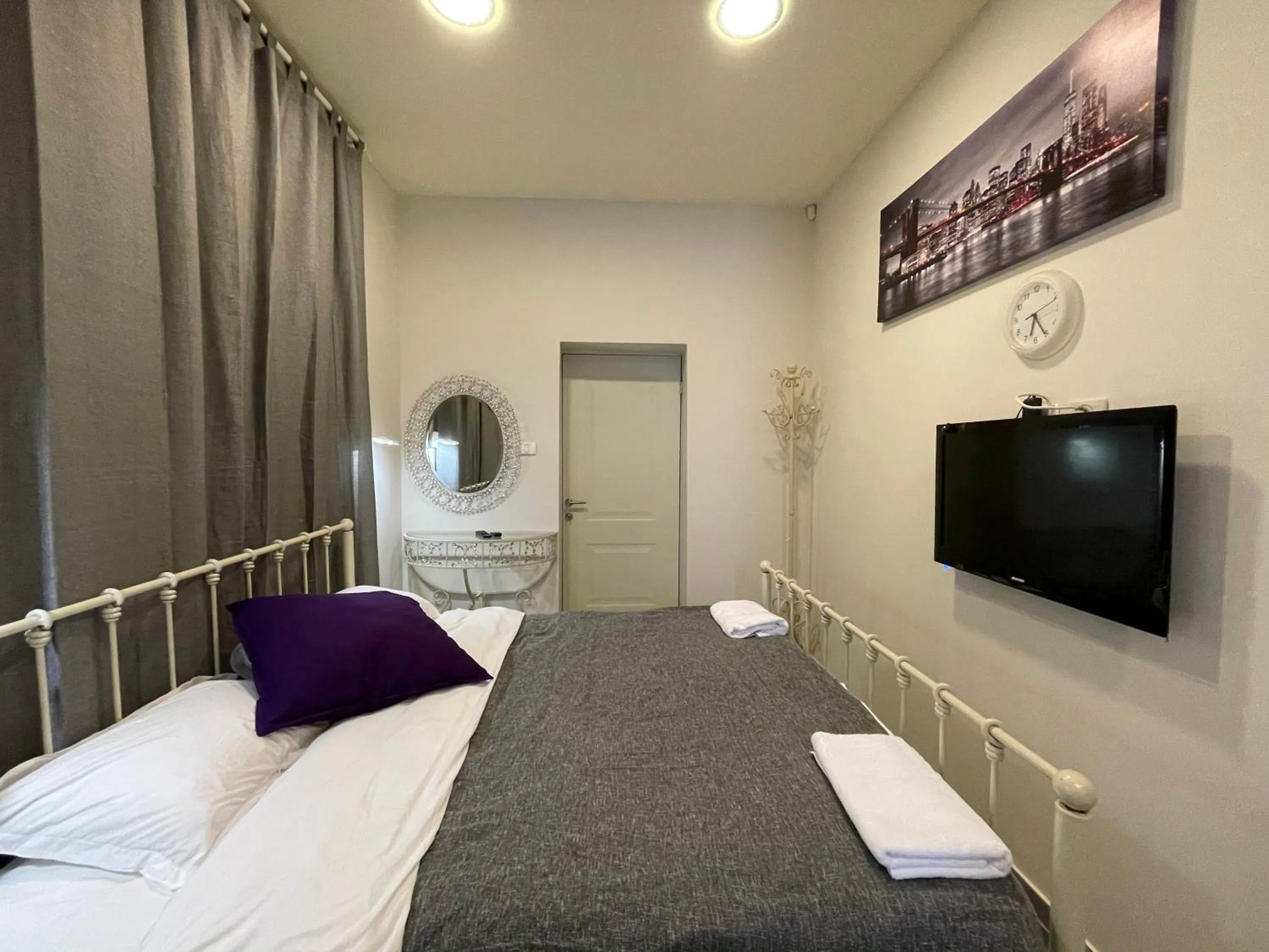 Bed in Puy Villa Roca Tiberias