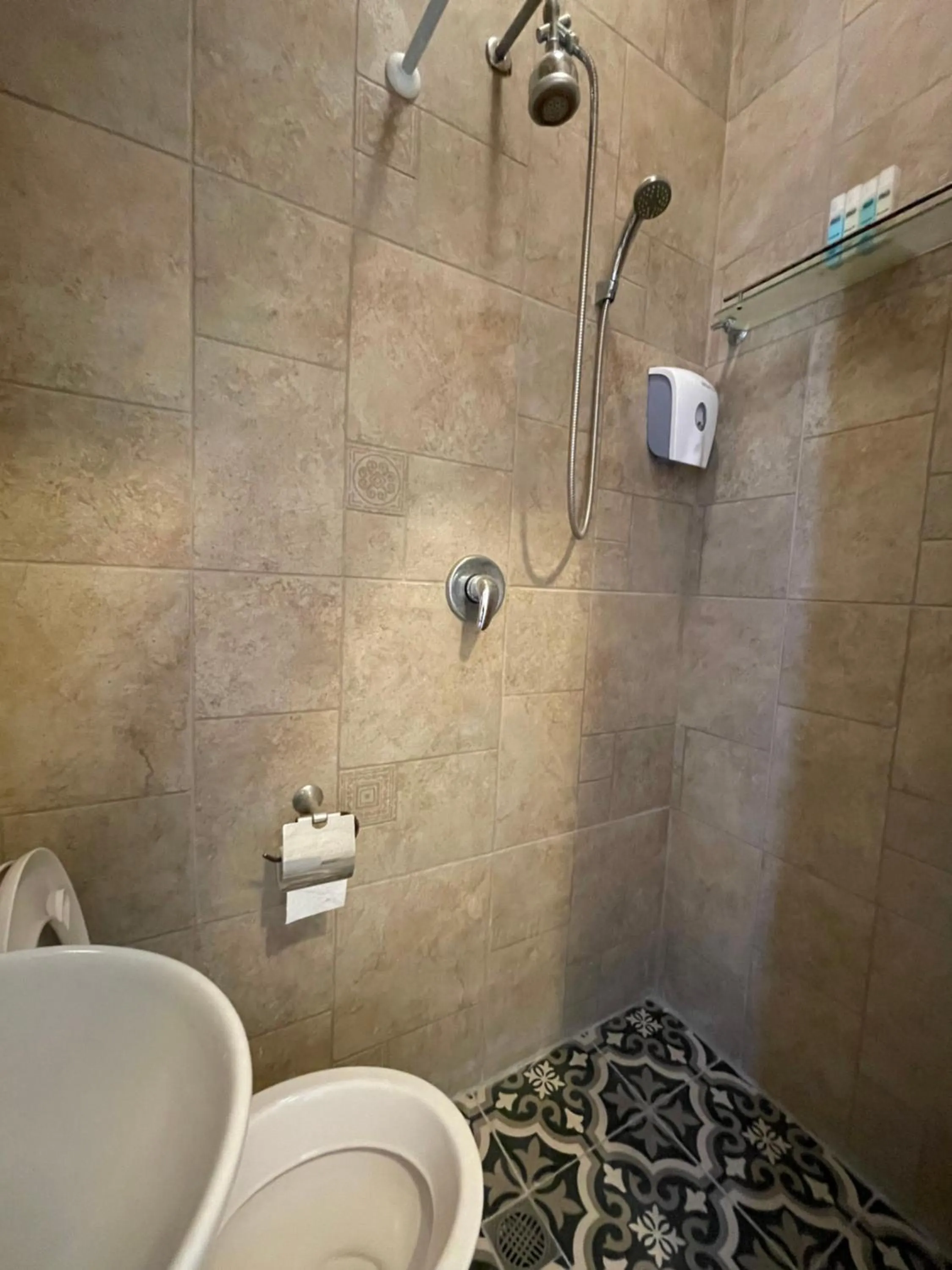 Shower in Puy Villa Roca Tiberias