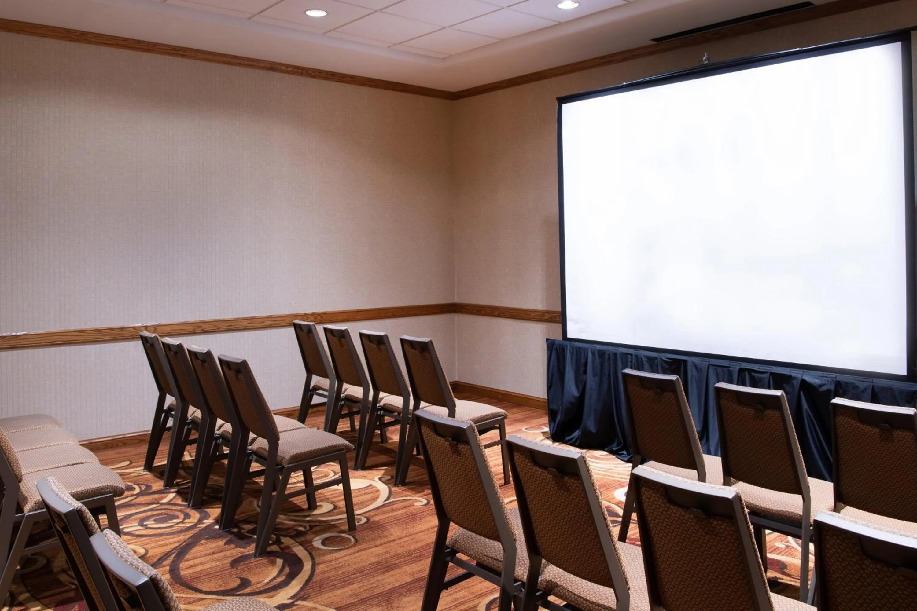 Meeting/conference room in Sheraton Minneapolis West Hotel