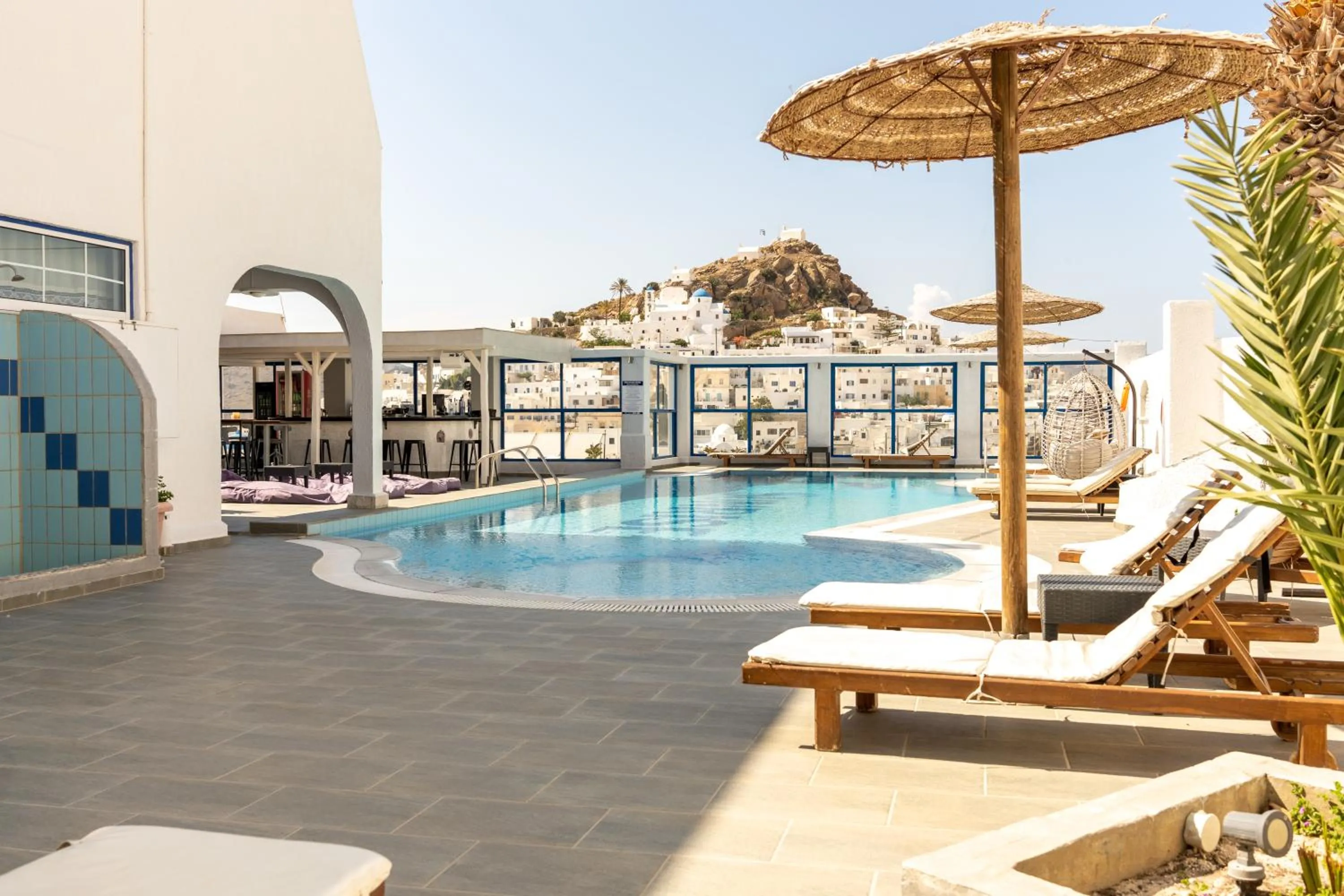 Swimming pool in Sunrise Hotel