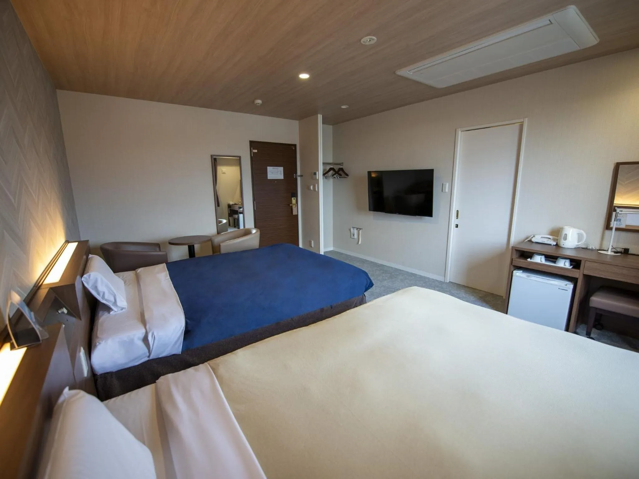Photo of the whole room, Bed in Hotel New Gaea Nishi Kumamoto Ekimae