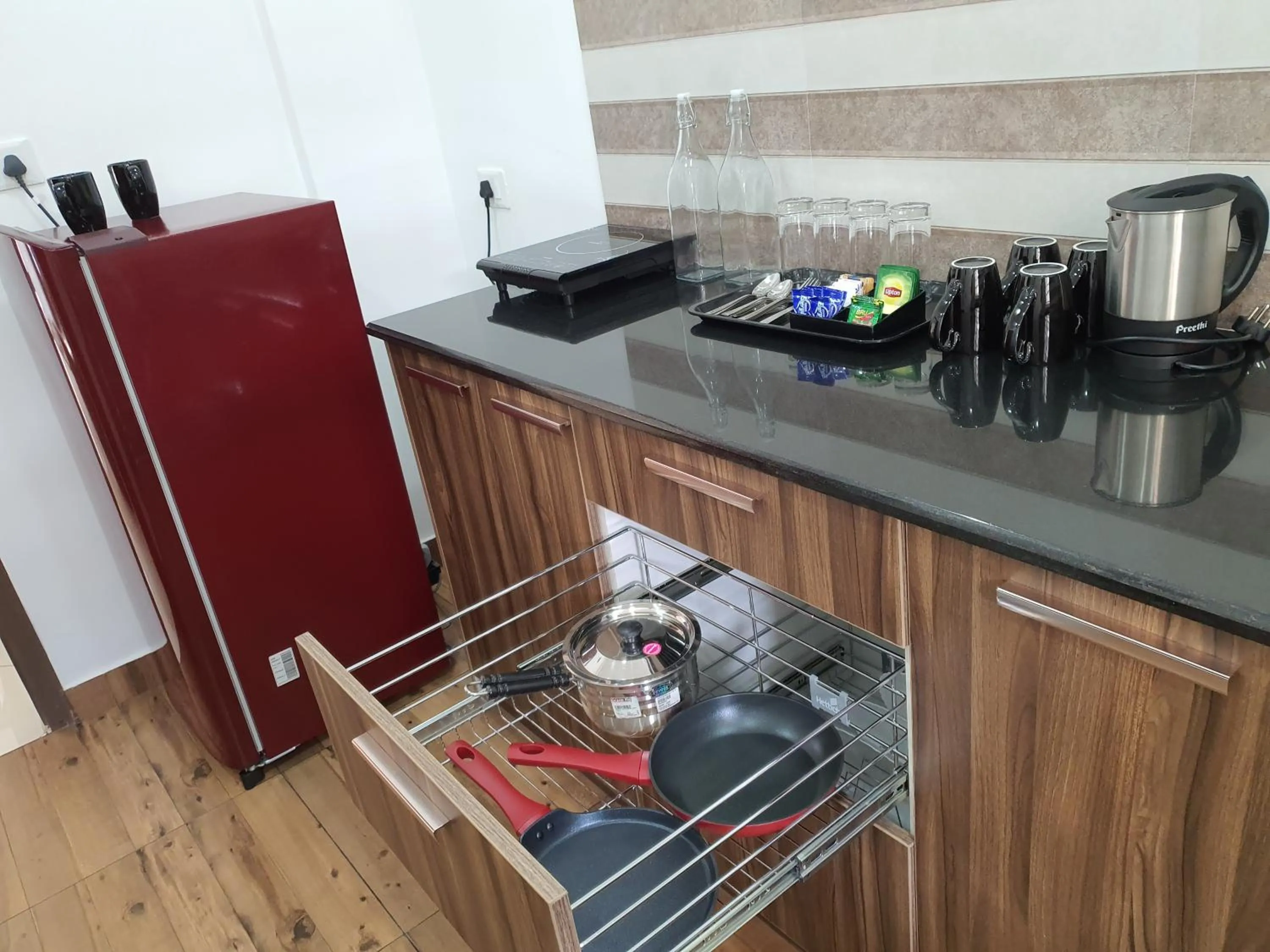 Kitchen or kitchenette in Eden Isle Luxury Service Apartment