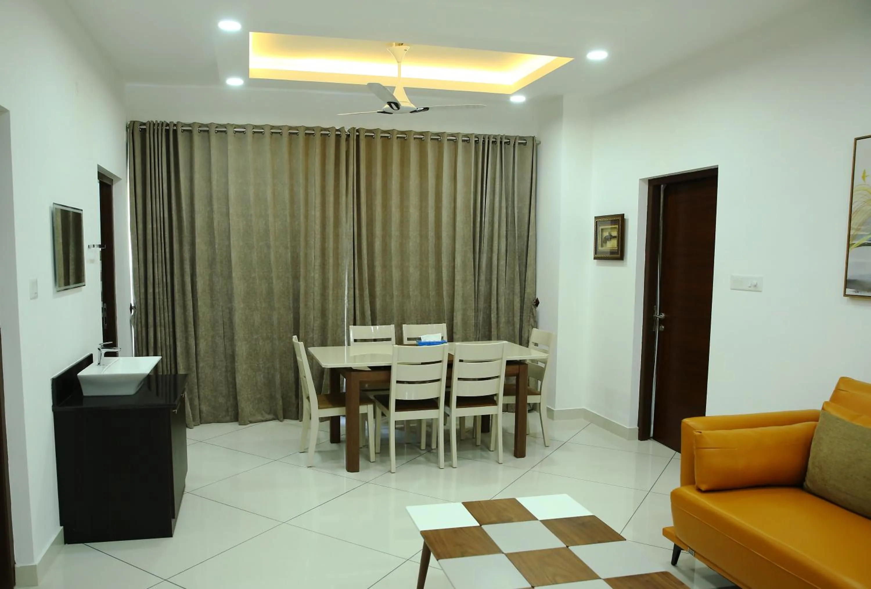 Dining area in Eden Isle Luxury Service Apartment