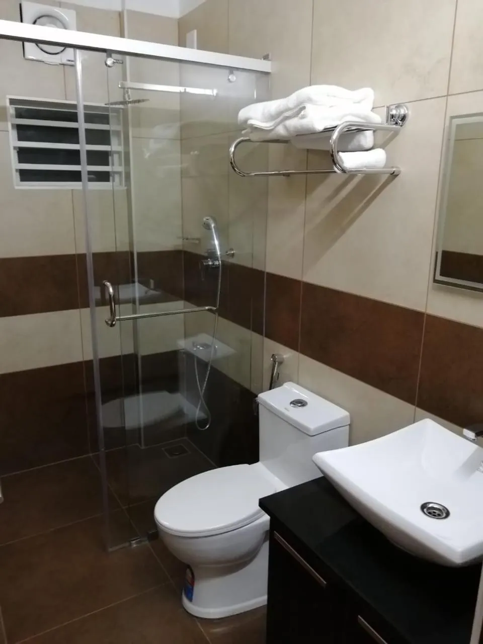 Eden Isle Luxury Service Apartment