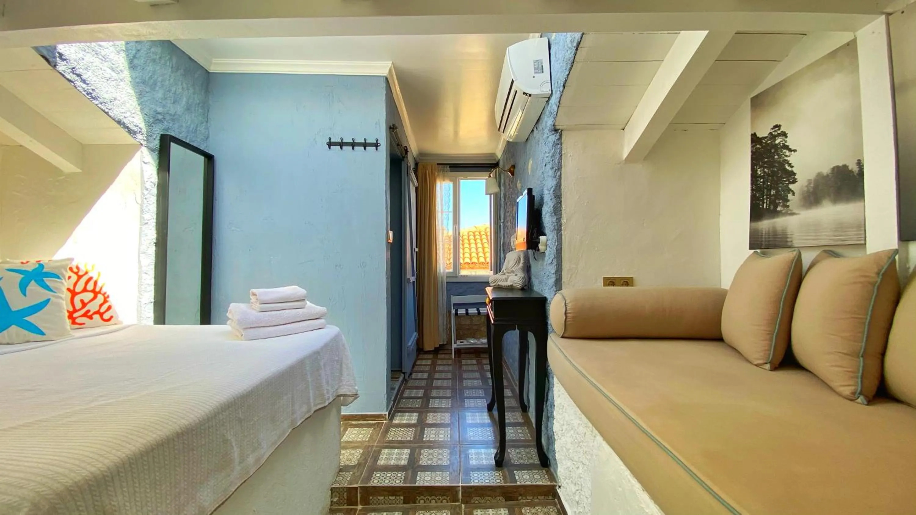 Photo of the whole room, Bed in Maison d'Azur Alaçatı