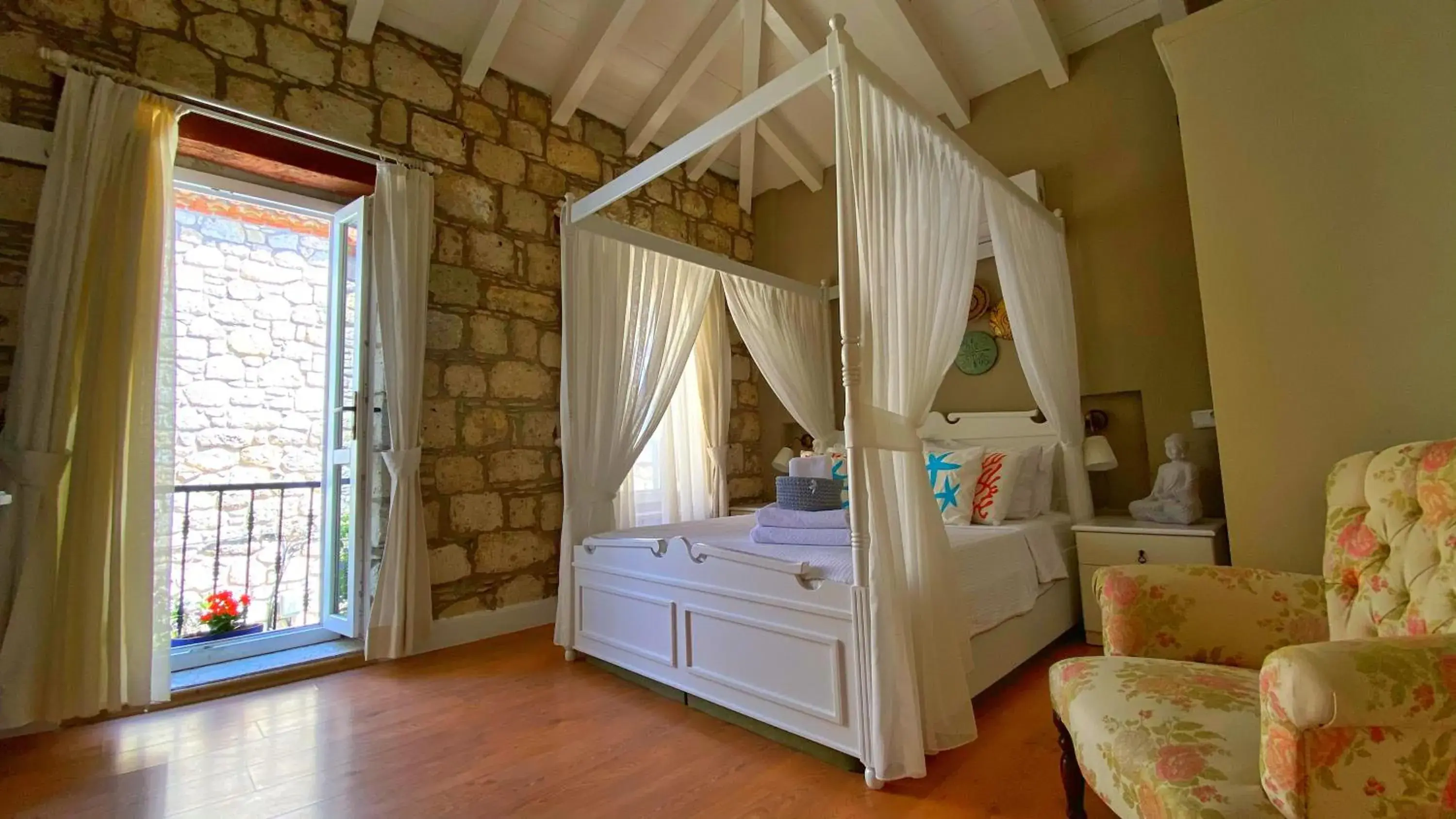 Superior Double Room in Maison d'Azur Alaçatı Superior Double Room in Maison d'Azur Alaçatı