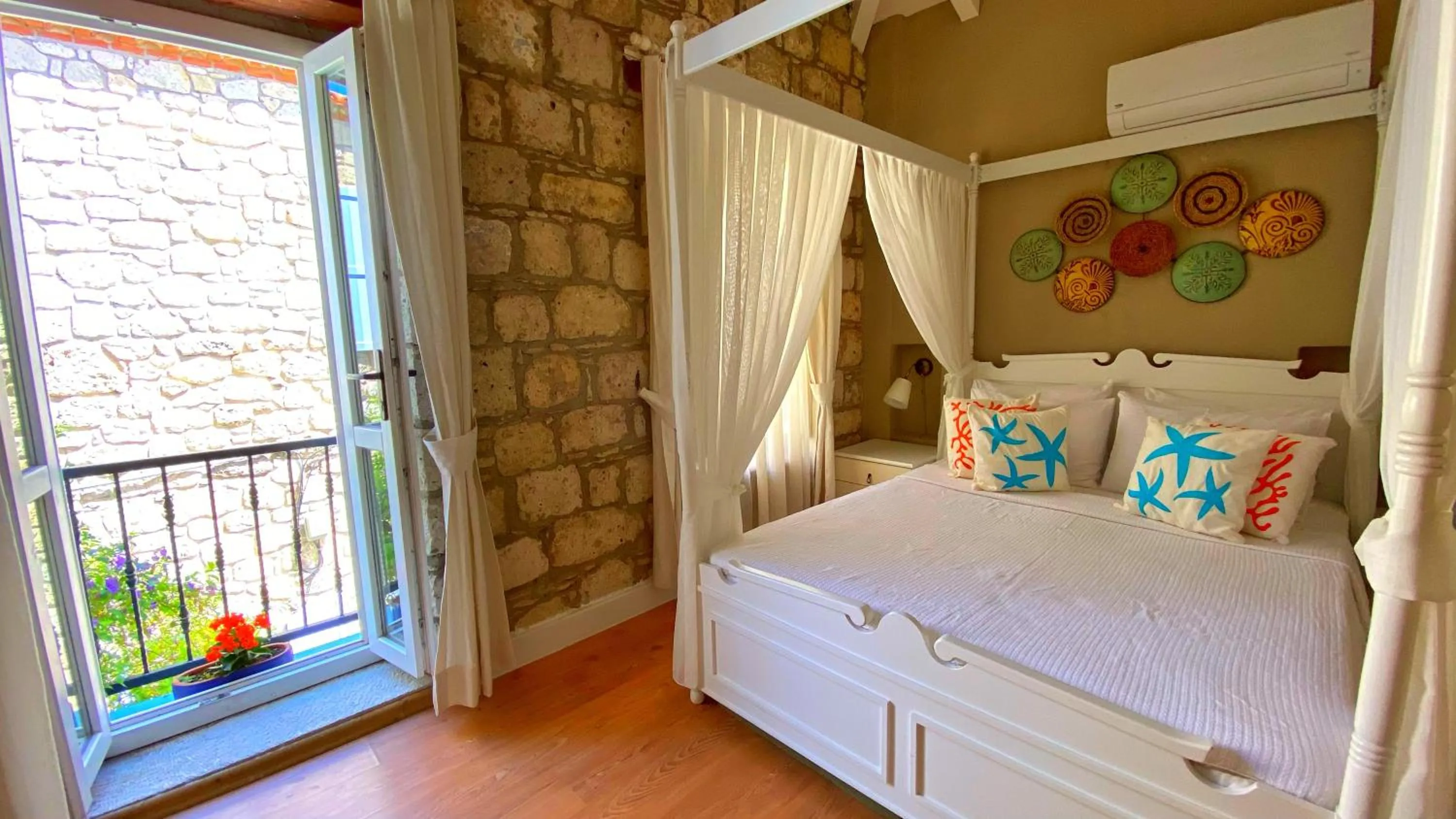 Photo of the whole room, Bed in Maison d'Azur Alaçatı