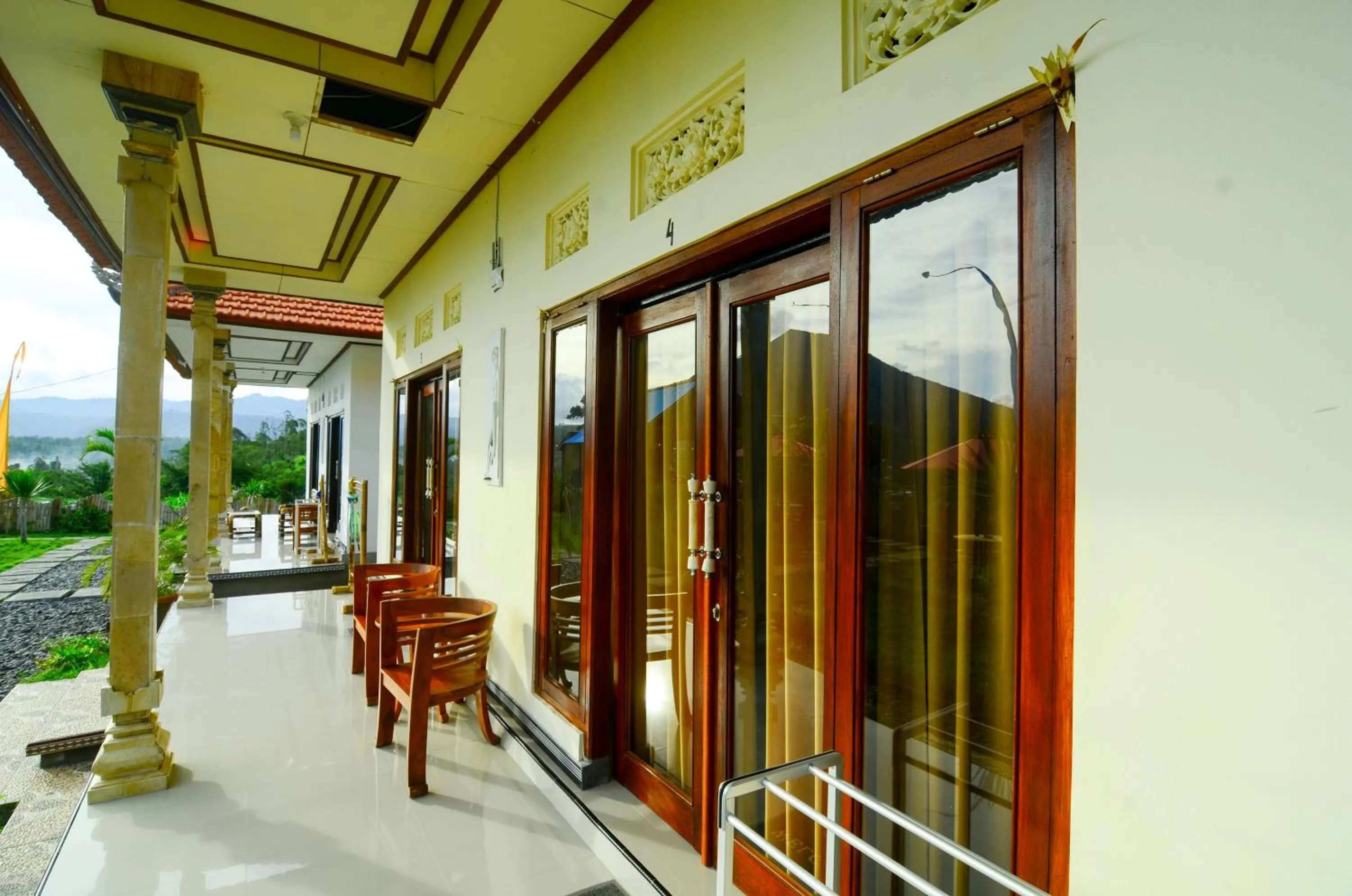 Property building in Volcano Lake View