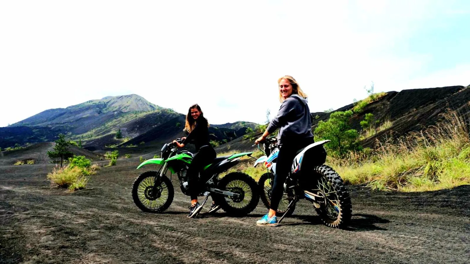 Property building in Volcano Lake View