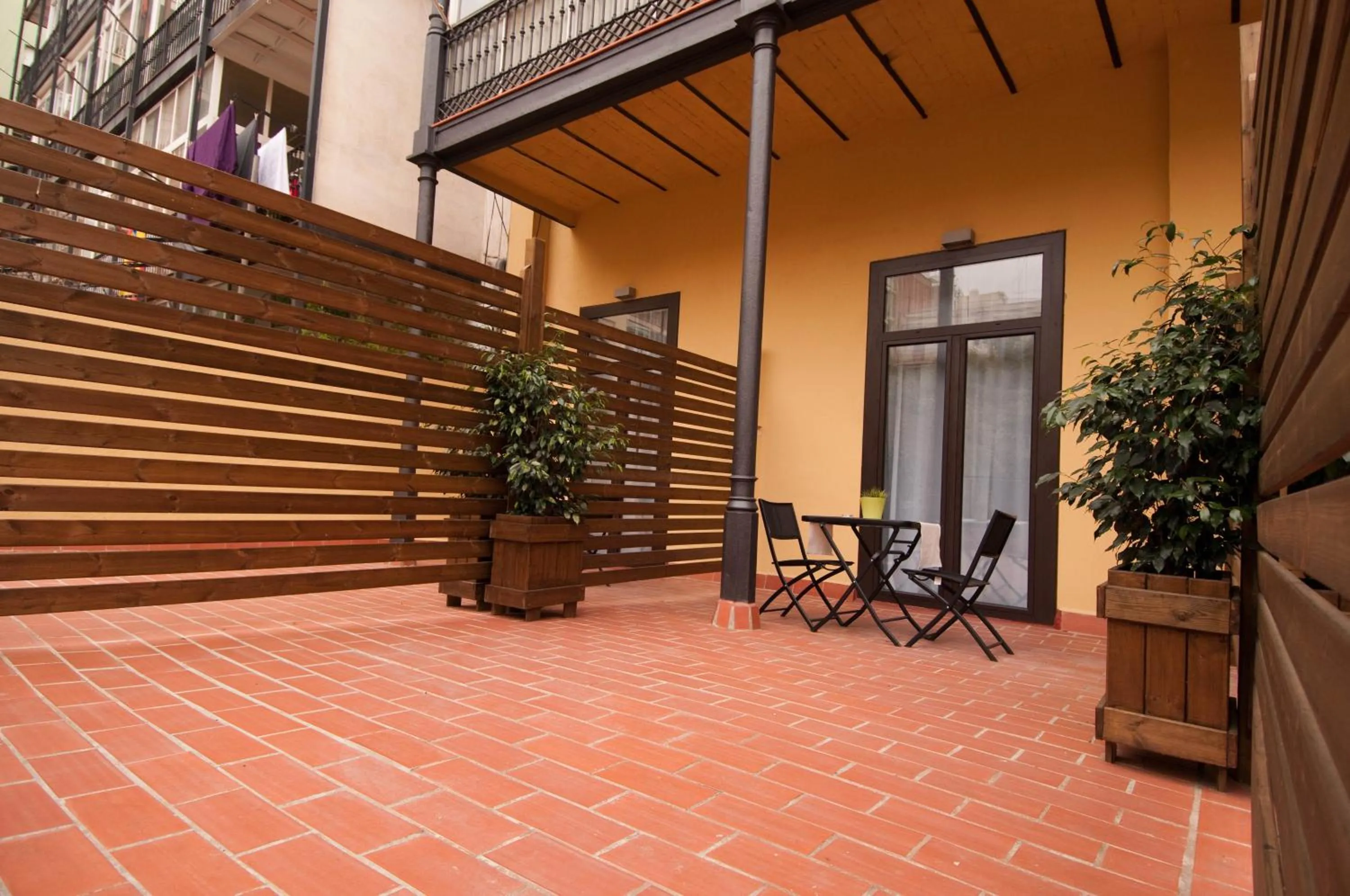 Balcony/Terrace in Hostal Live Barcelona