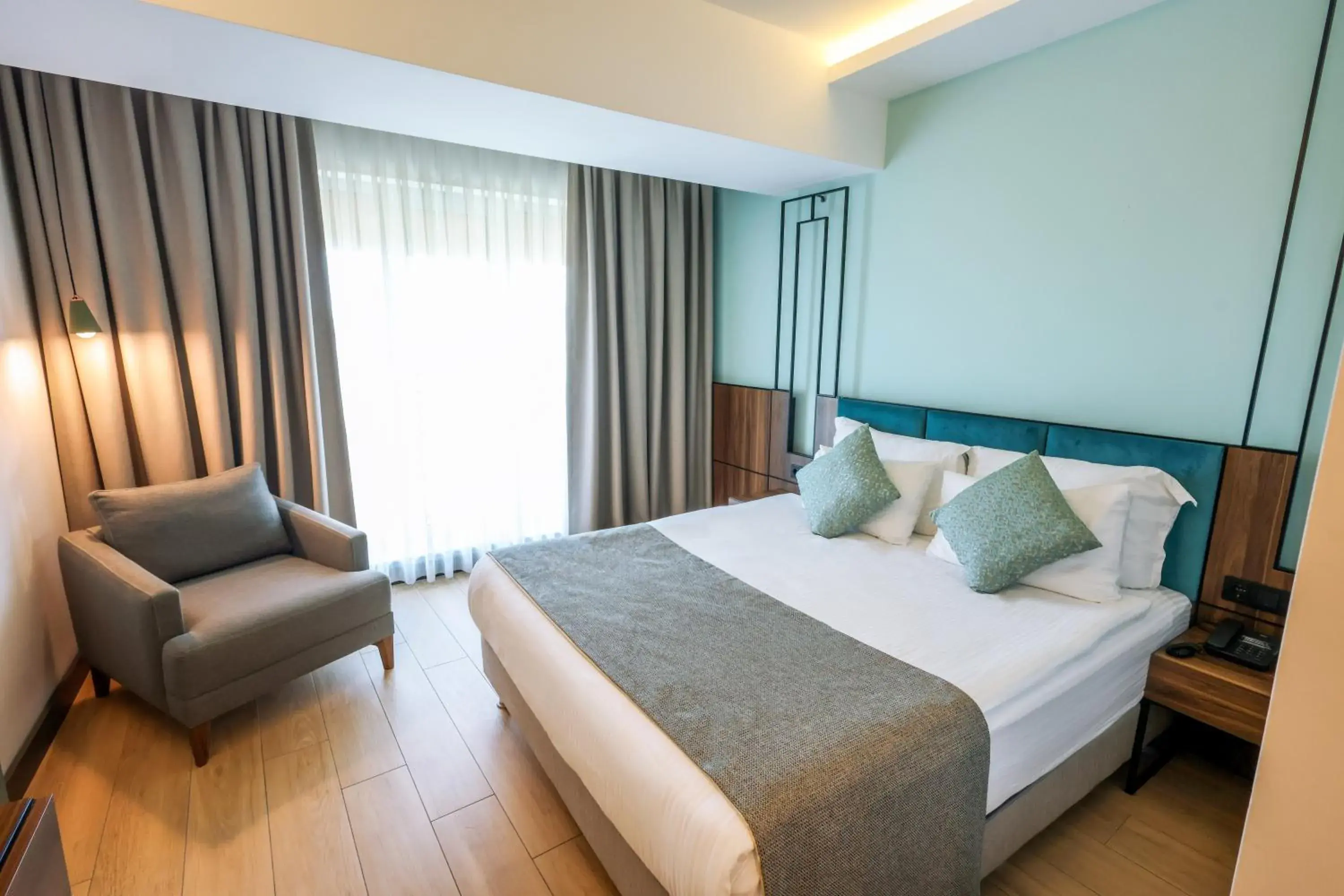 Queen Room in Leaf Port Hotel Queen Room in Leaf Port Hotel