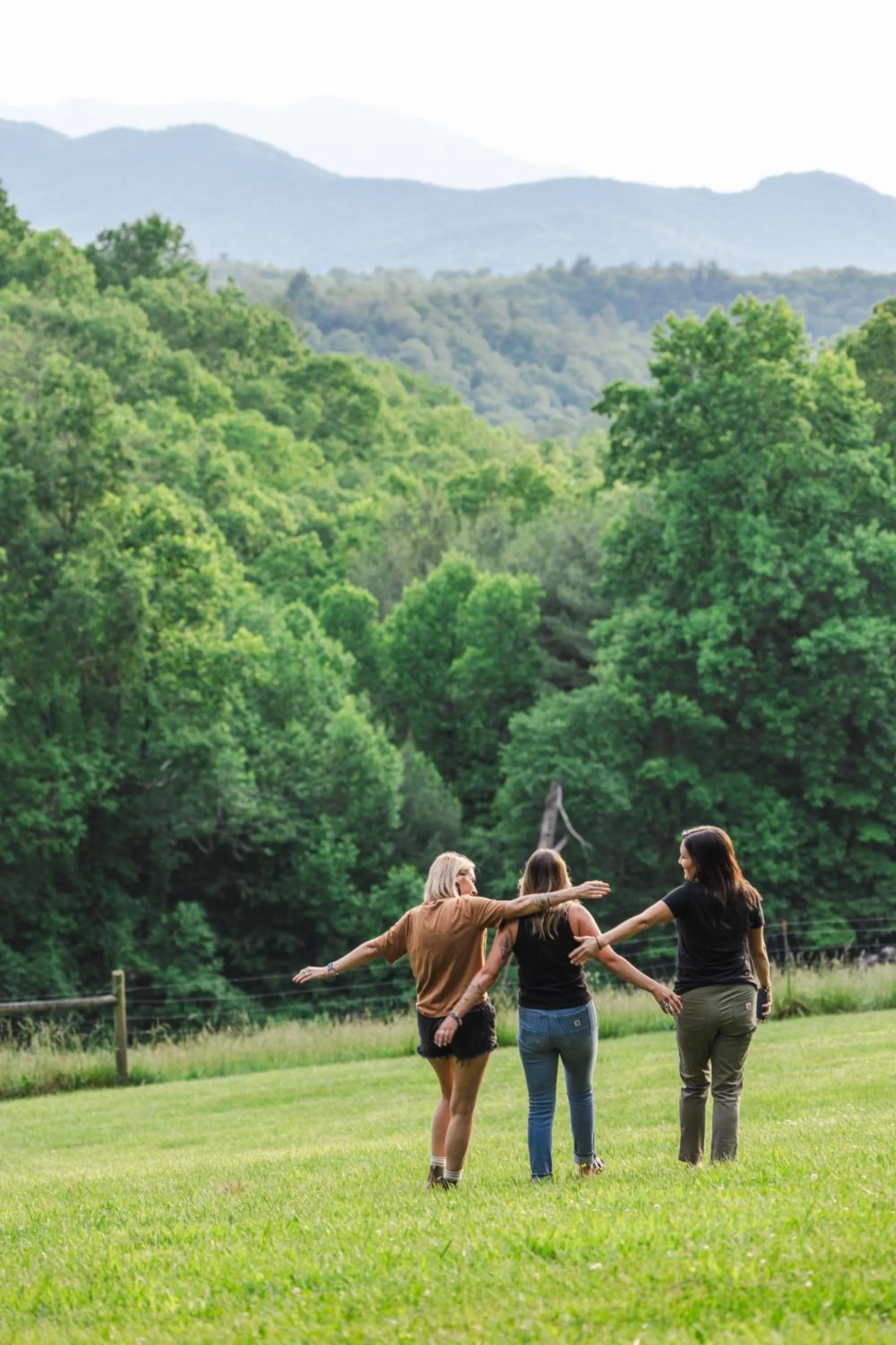Natural landscape in Springmaid Mountain Retreat & Stables