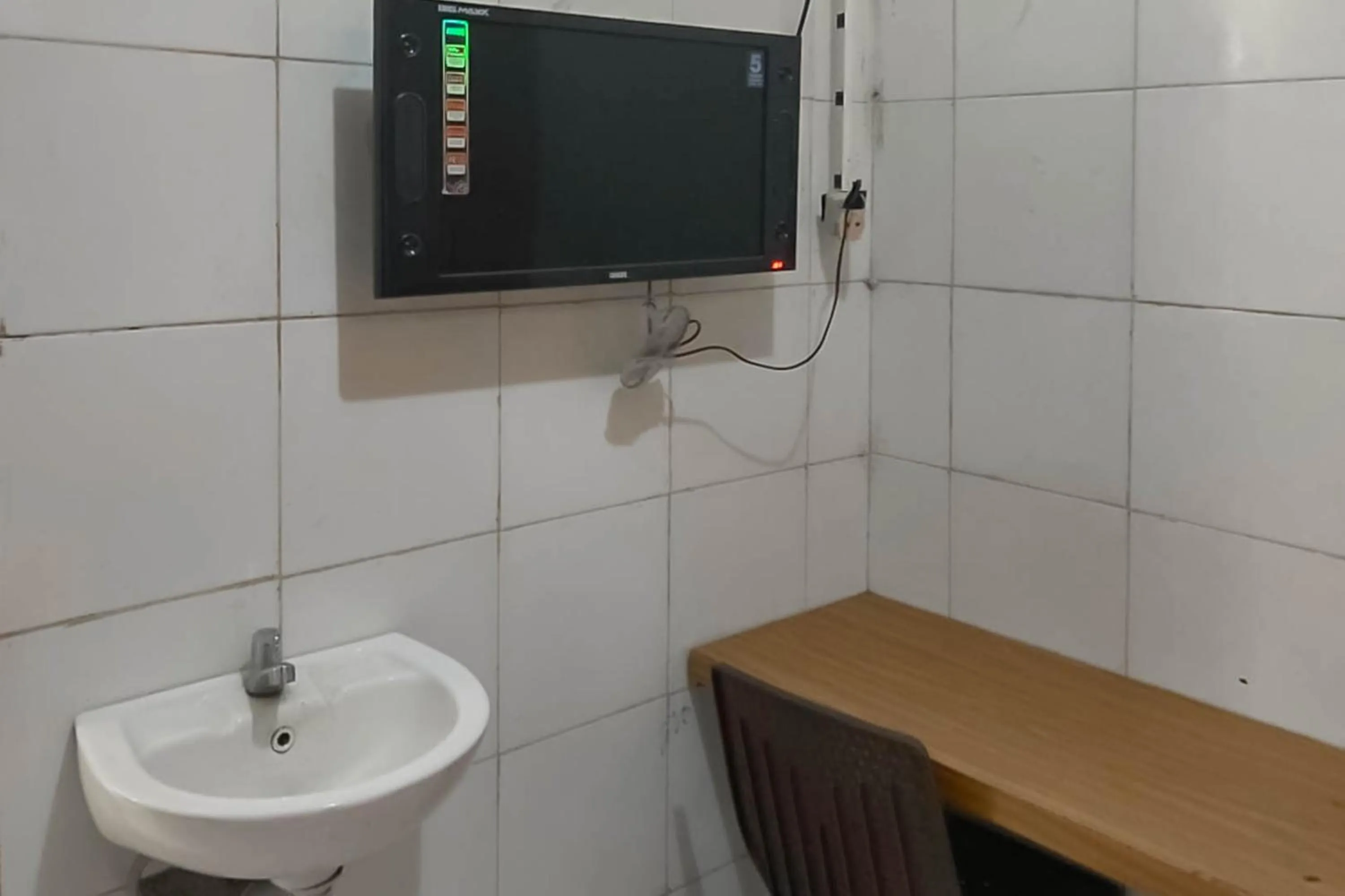 Bathroom in Hotel Arimbi 3 RedPartner