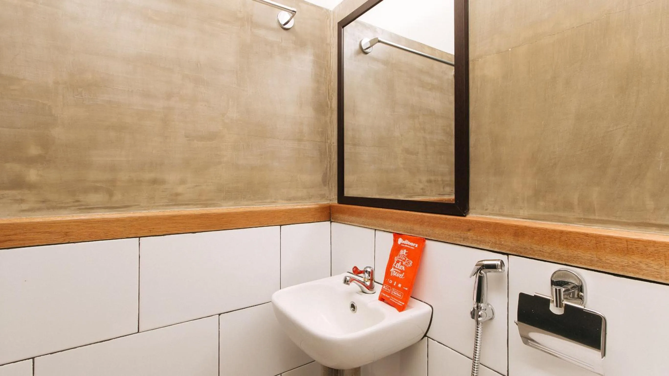 Bathroom in RedDoorz near Fishermall Quezon City