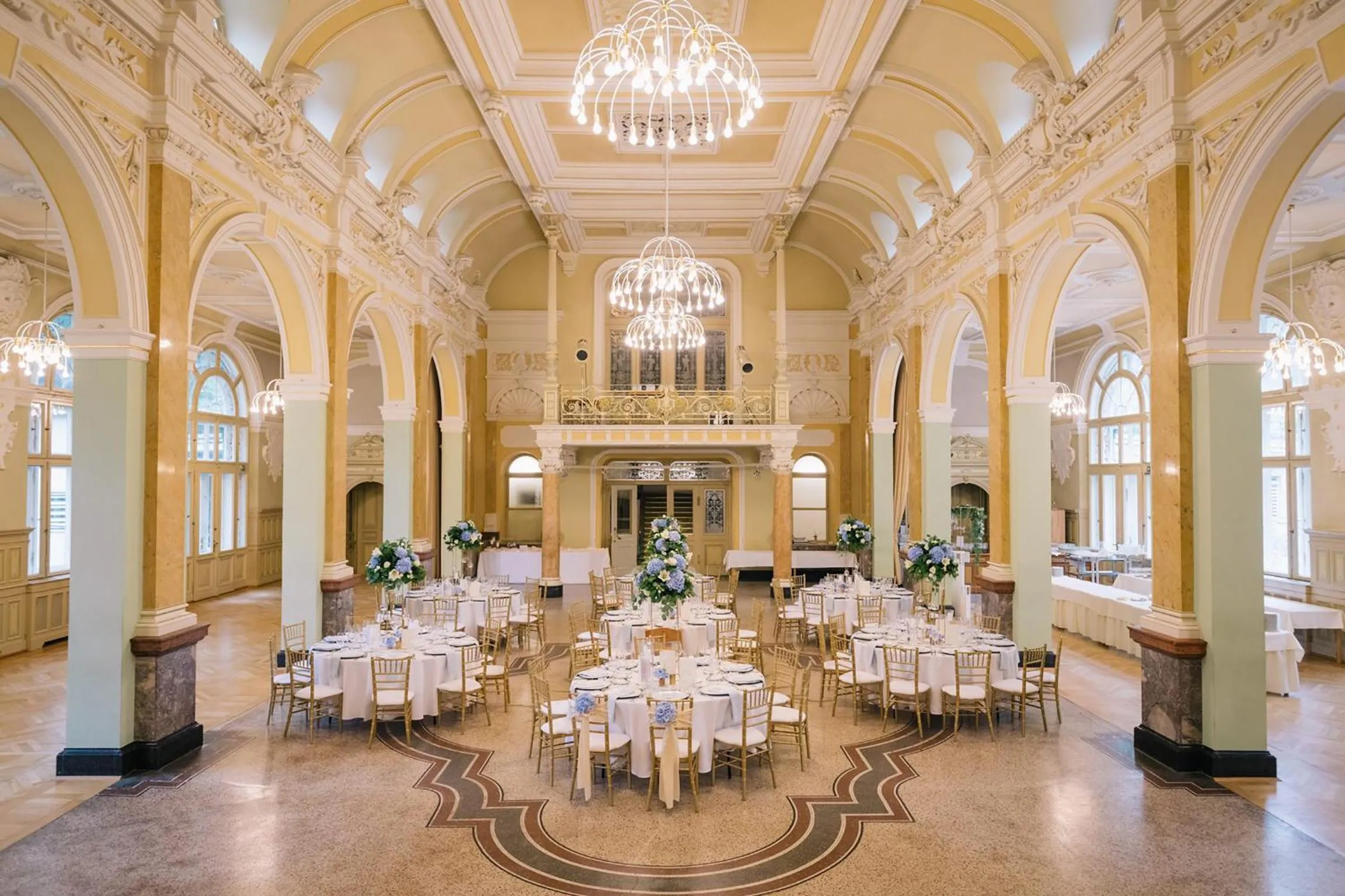 Restaurant/places to eat in Wildbad Rothenburg