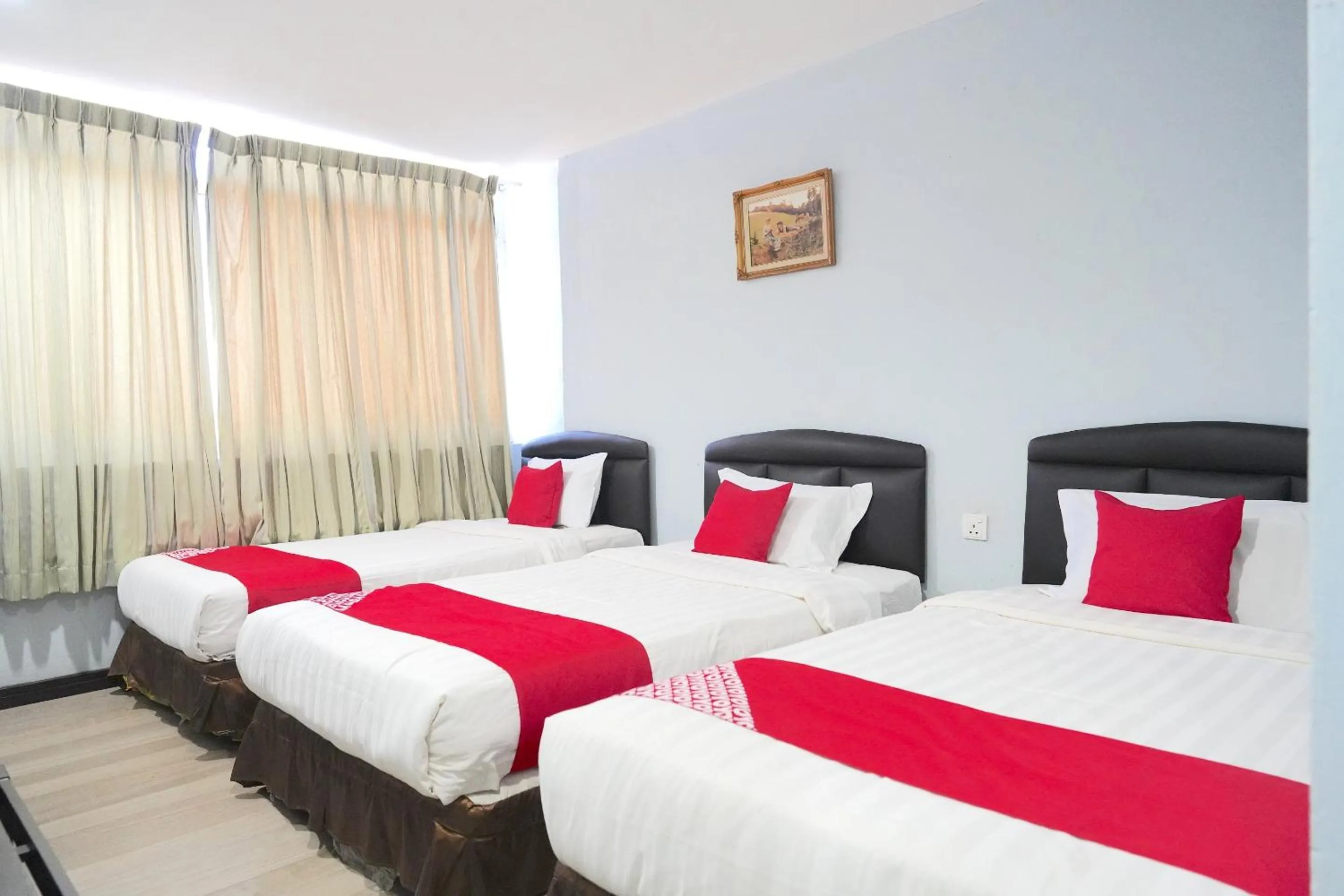 Bedroom, Bed in Hotel O Utama Inn