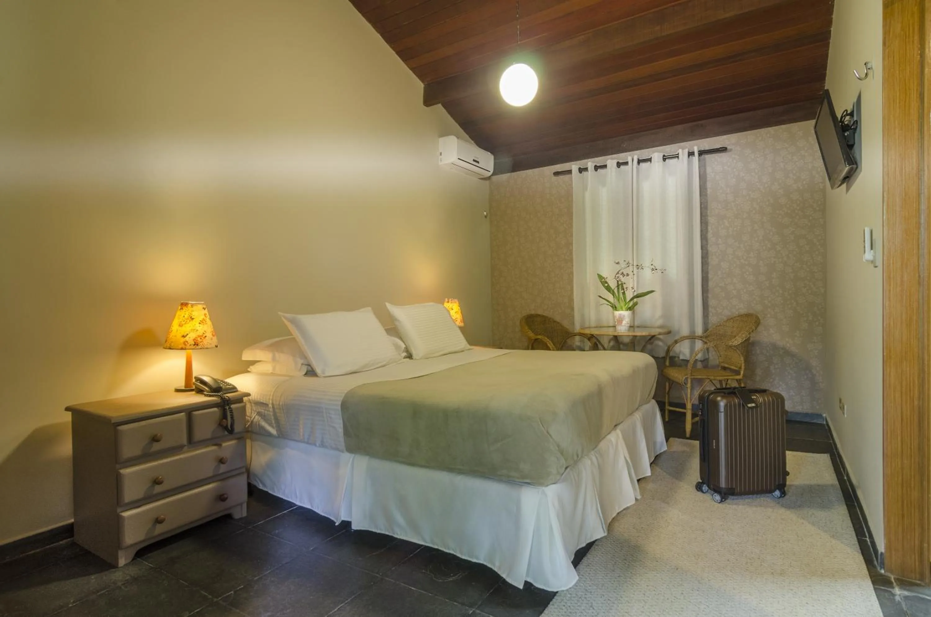 Photo of the whole room, Bed in Oasis Hotel Spa