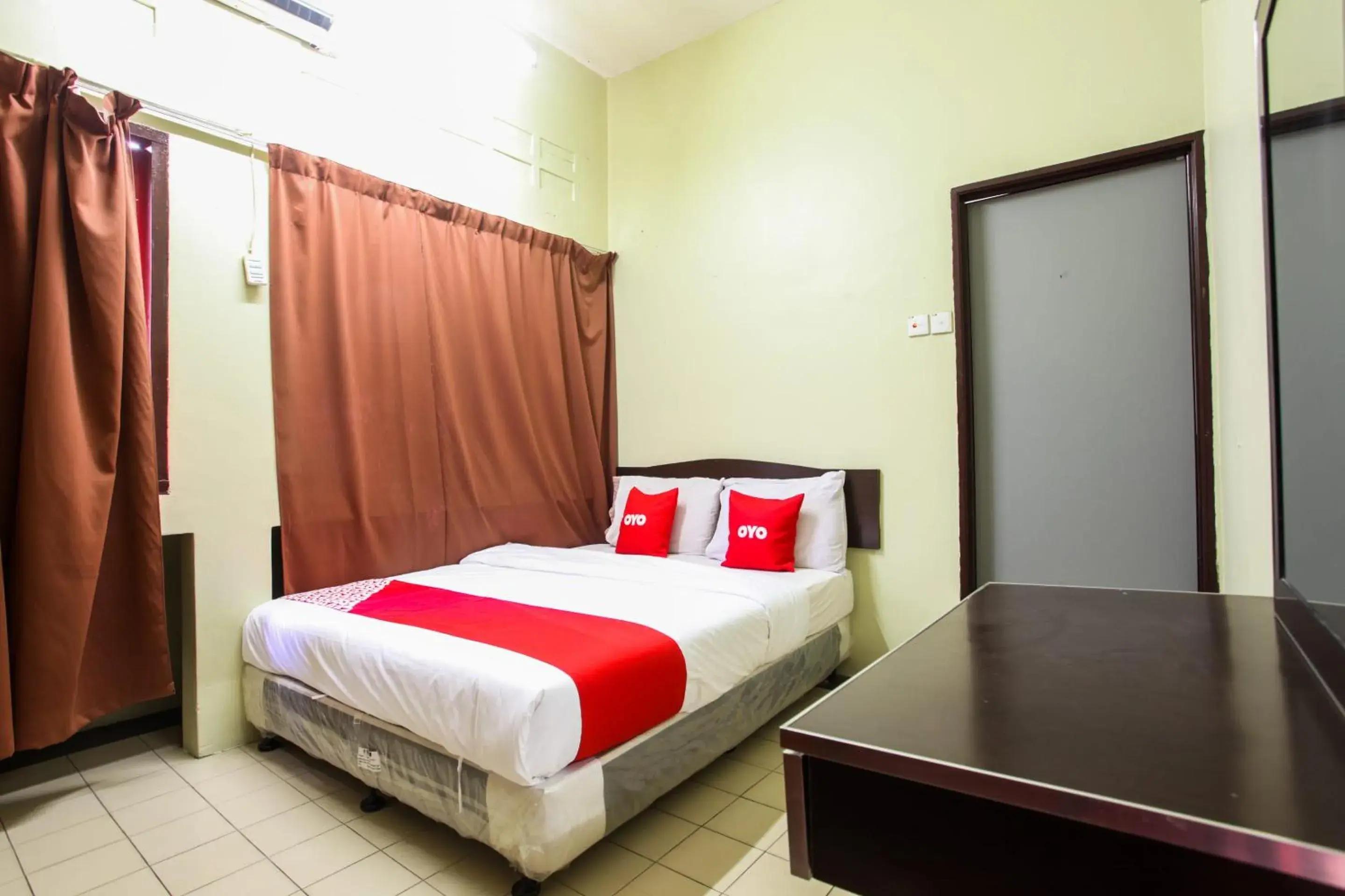 Economy Double Room - single occupancy in OYO 89549 Casavilla Hotel (city Centre) Taiping Economy Double Room - single occupancy in OYO 89549 Casavilla Hotel (city Centre) Taiping