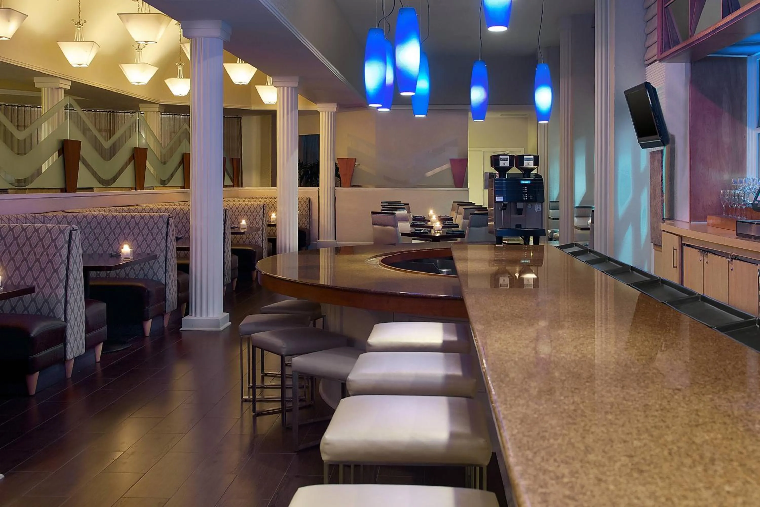 Lounge or bar in Sheraton Mission Valley San Diego Hotel