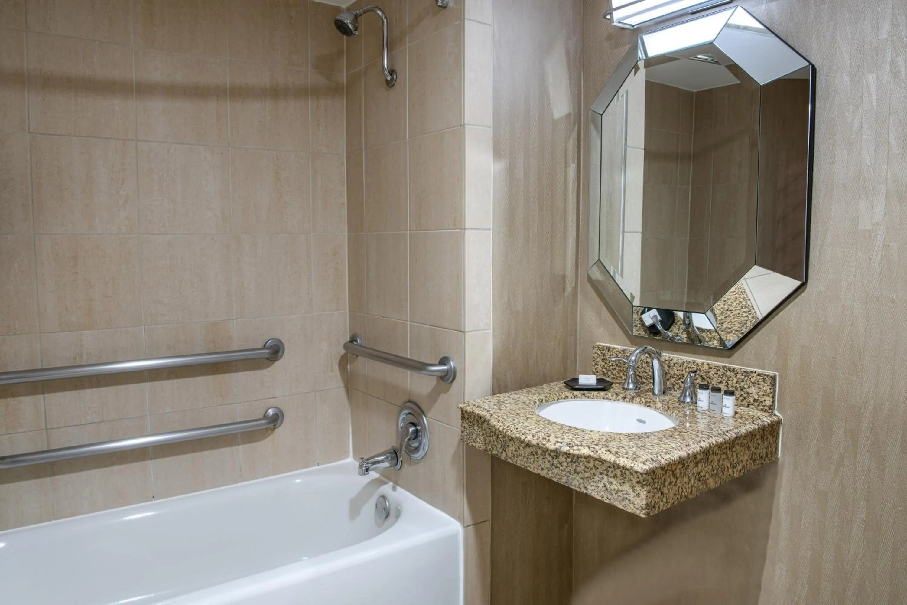 Bathroom in Sheraton Mission Valley San Diego Hotel