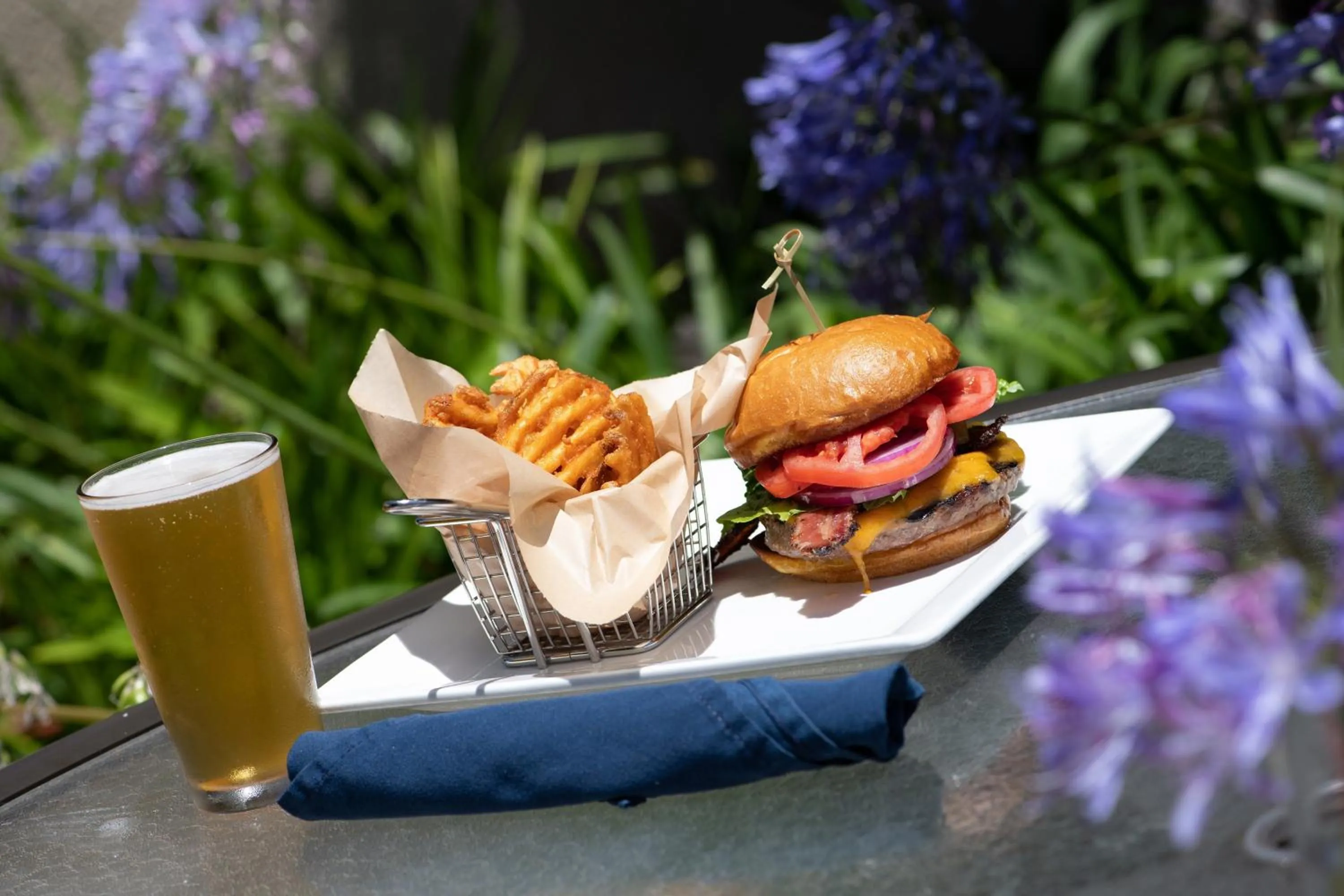 Restaurant/places to eat in Sheraton Mission Valley San Diego Hotel