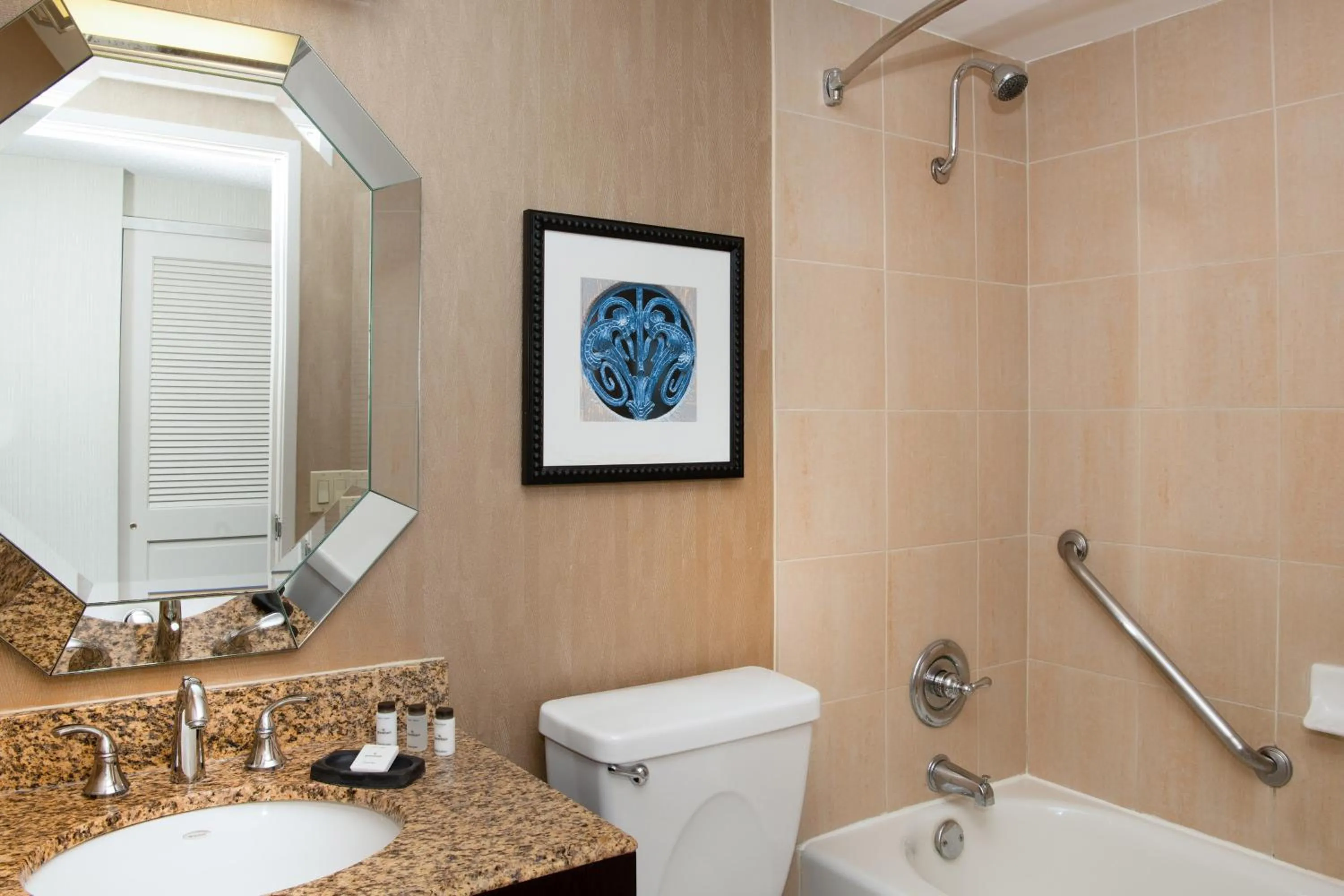 Bathroom in Sheraton Mission Valley San Diego Hotel