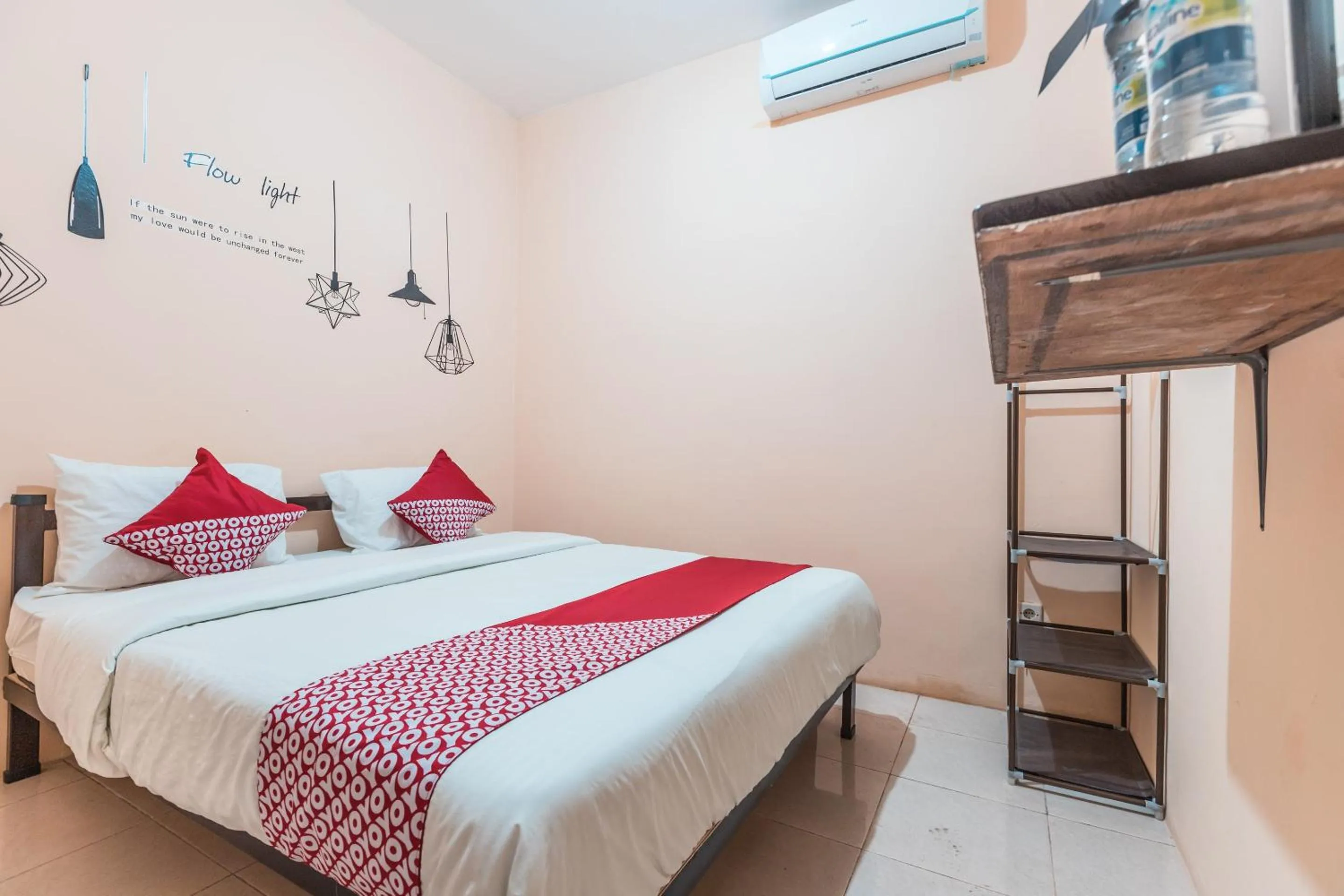 Bedroom, Bed in Hotel O Eden Guest House