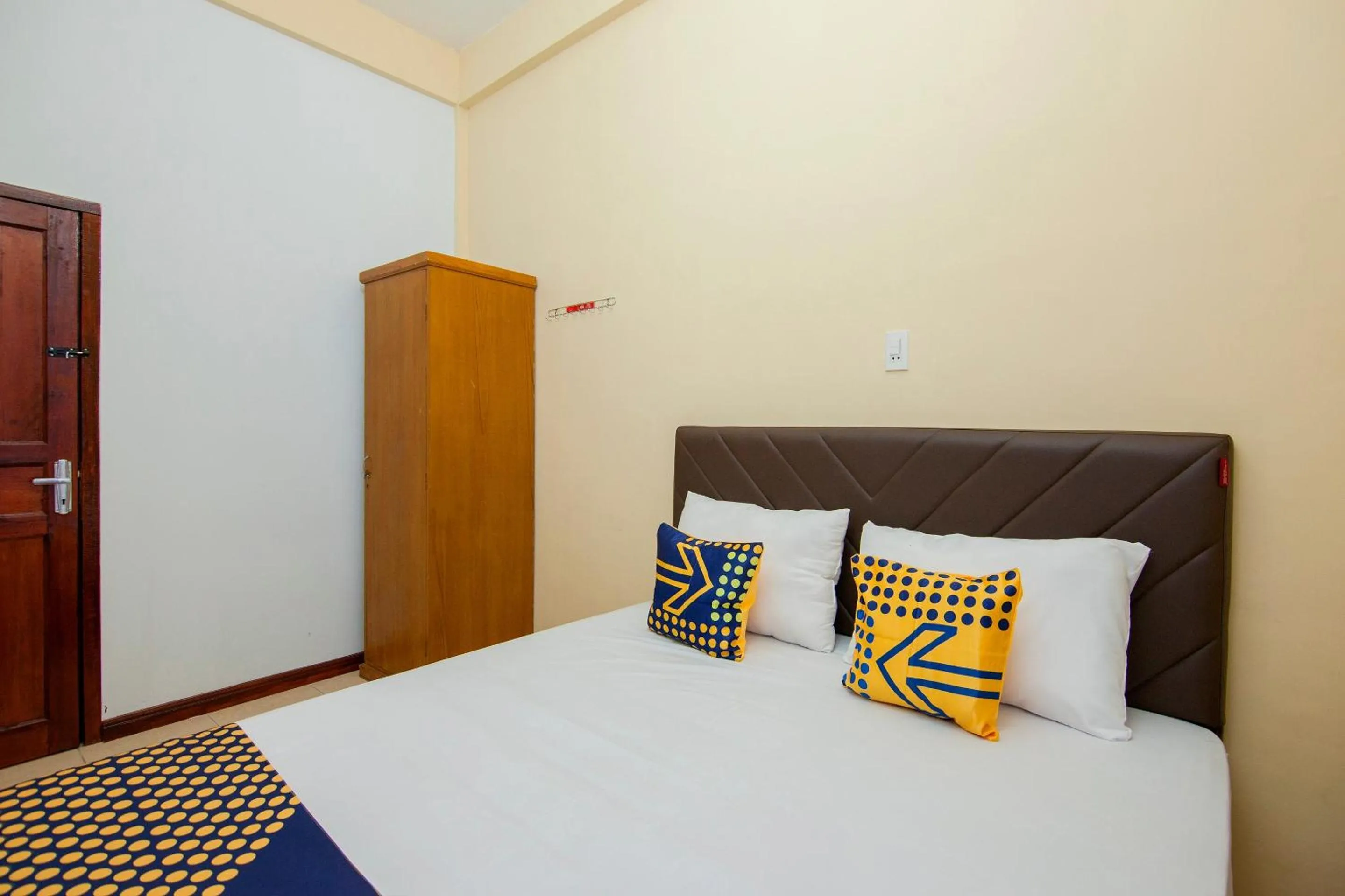 Bedroom, Bed in SPOT ON 2076 Hotel Stadion