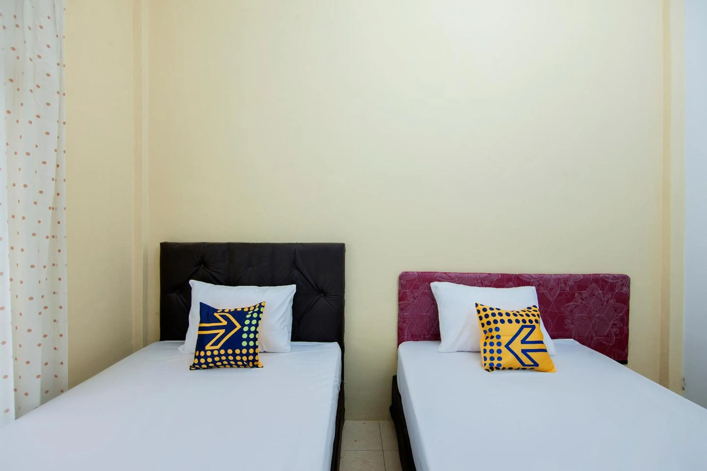 Bedroom, Bed in SPOT ON 2076 Hotel Stadion