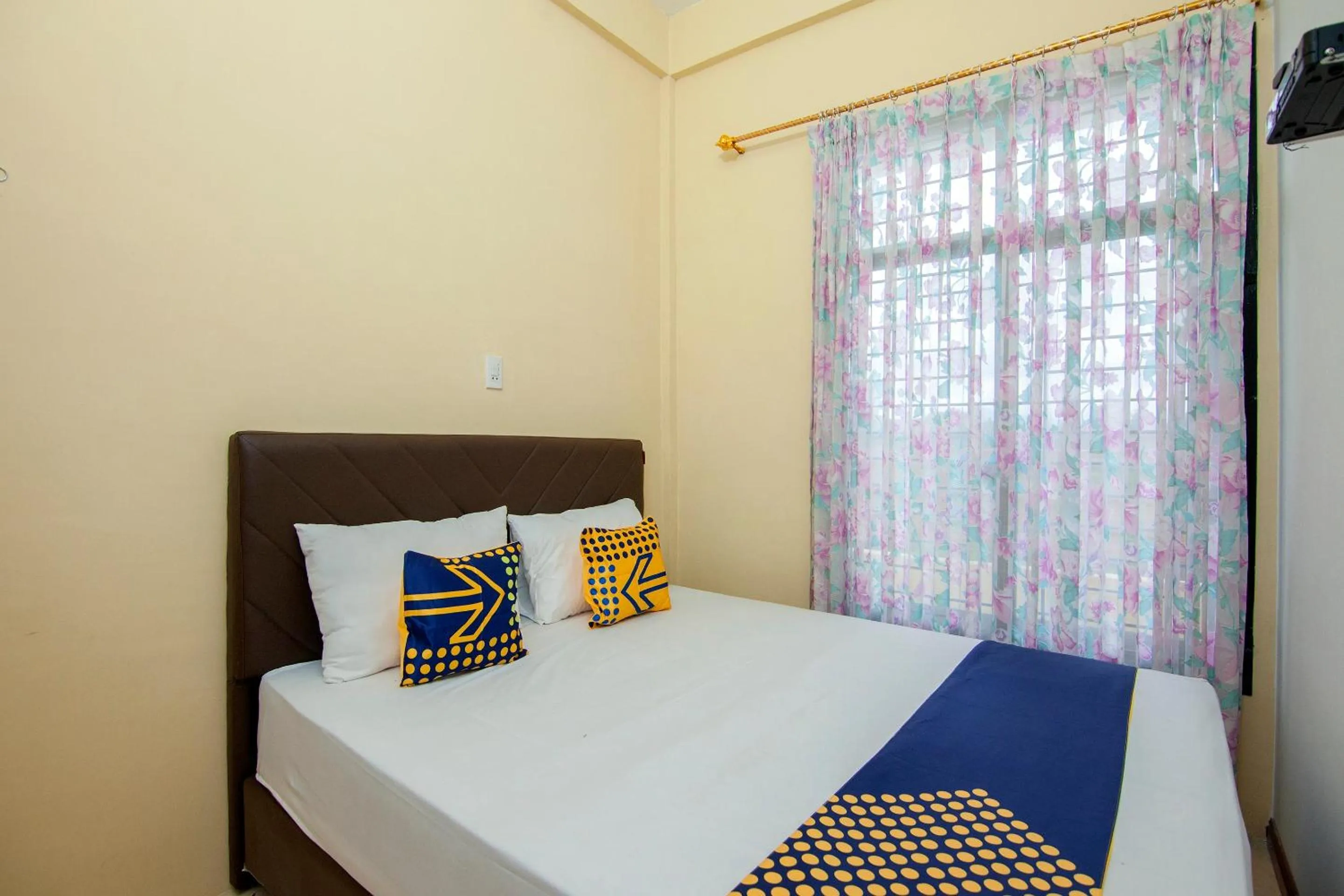 Bedroom, Bed in SPOT ON 2076 Hotel Stadion