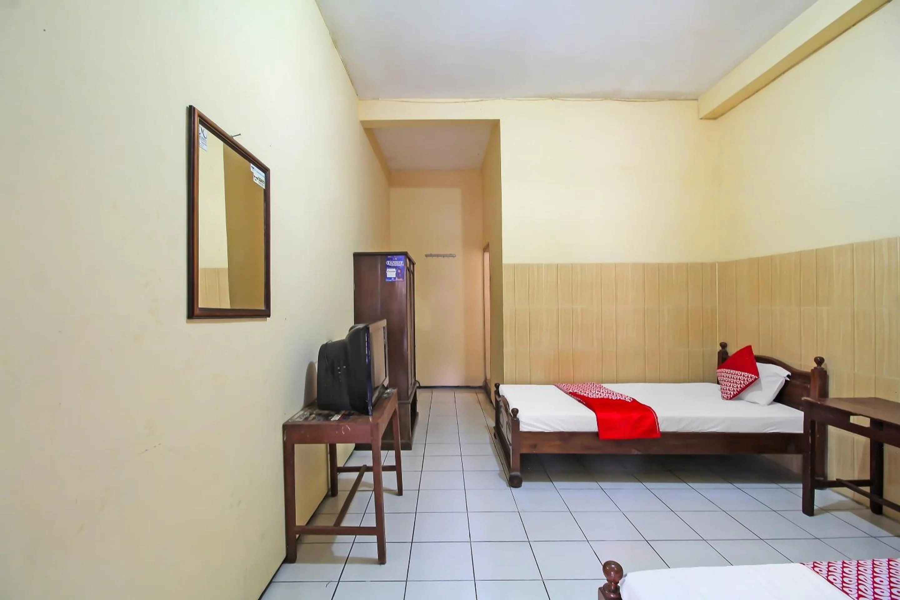 Bedroom, Bed in OYO 1984 Hotel Istana Family Syariah