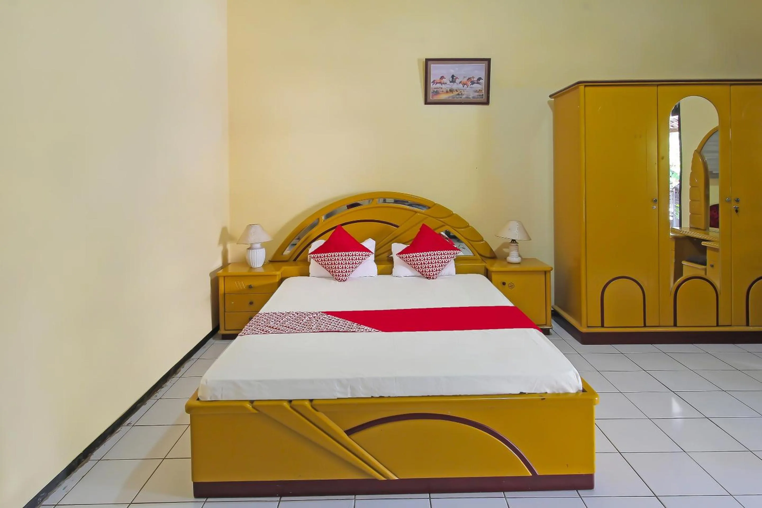 Bedroom, Bed in OYO 1984 Hotel Istana Family Syariah