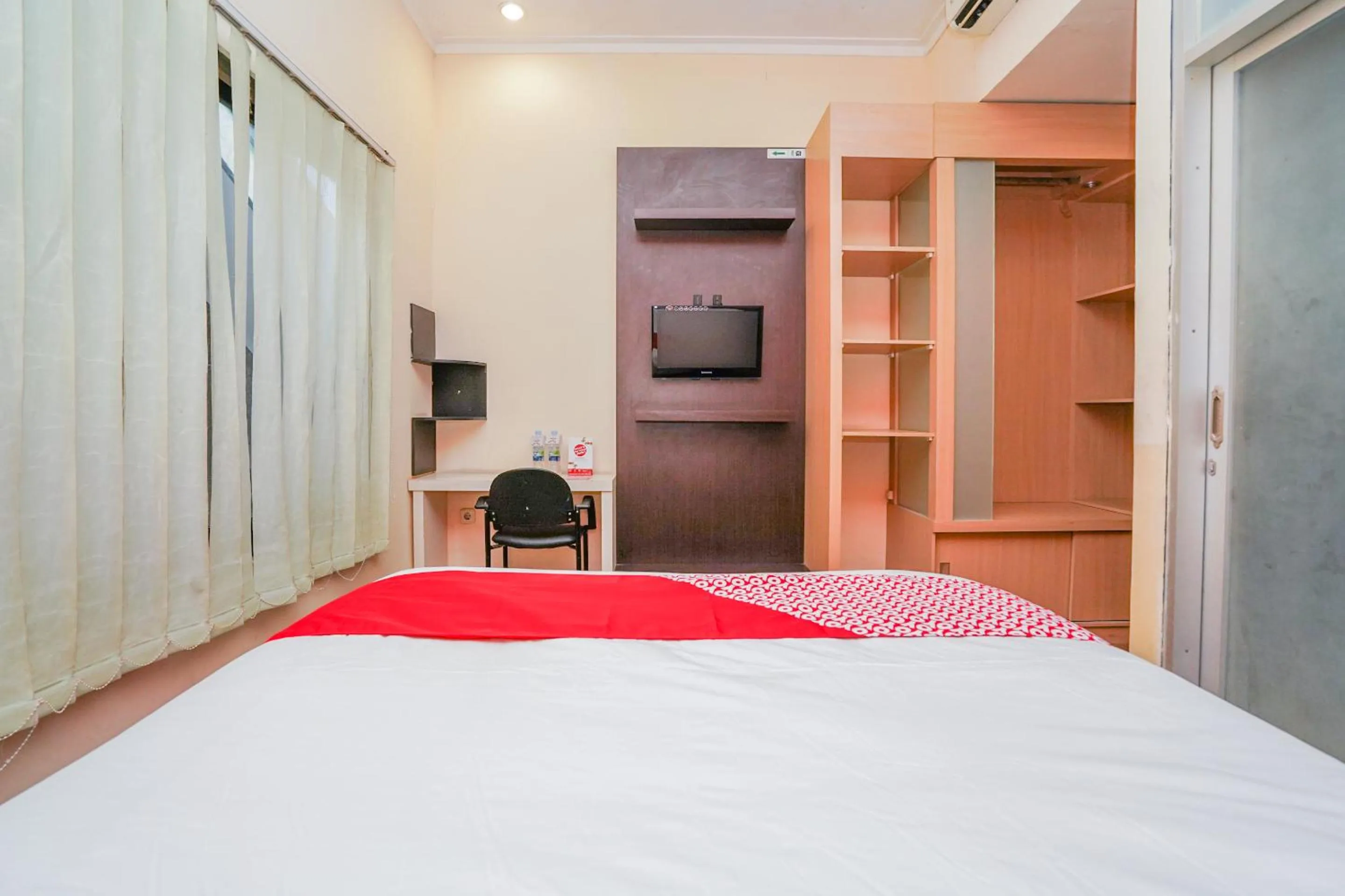 TV and multimedia, TV/Entertainment Center in OYO 1956 Kana Family Residence