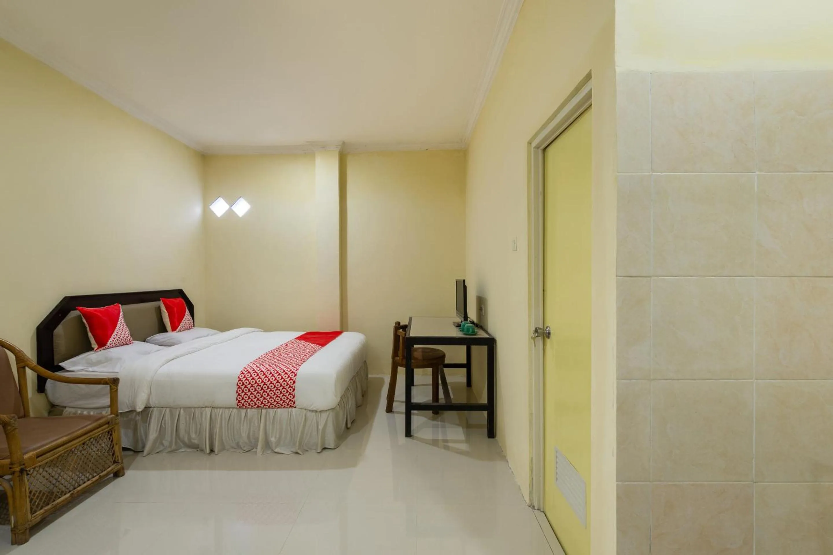 Bedroom in Hotel O Bromo Hill