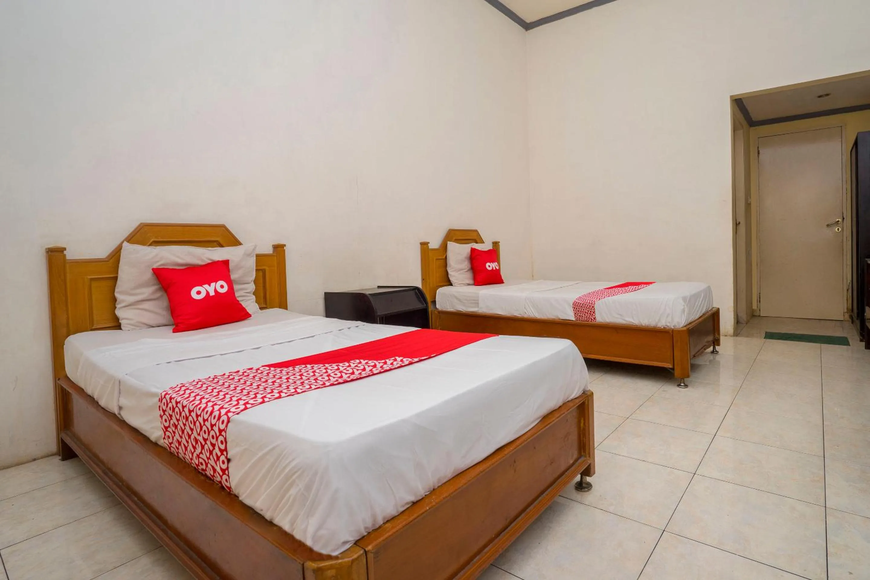 Bedroom in OYO 1989 Hotel Pelangi Harapan