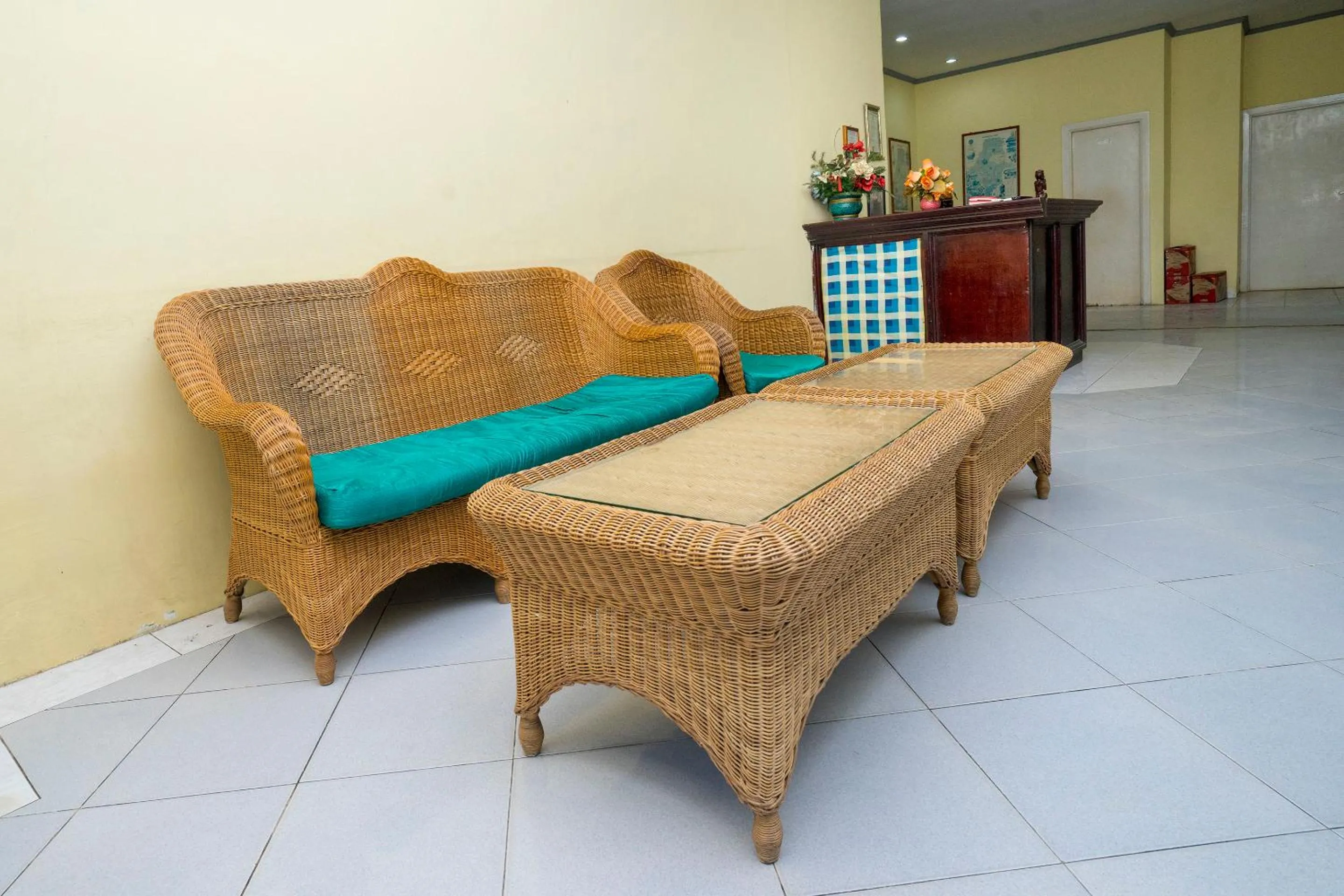 Seating Area in OYO 1989 Hotel Pelangi Harapan