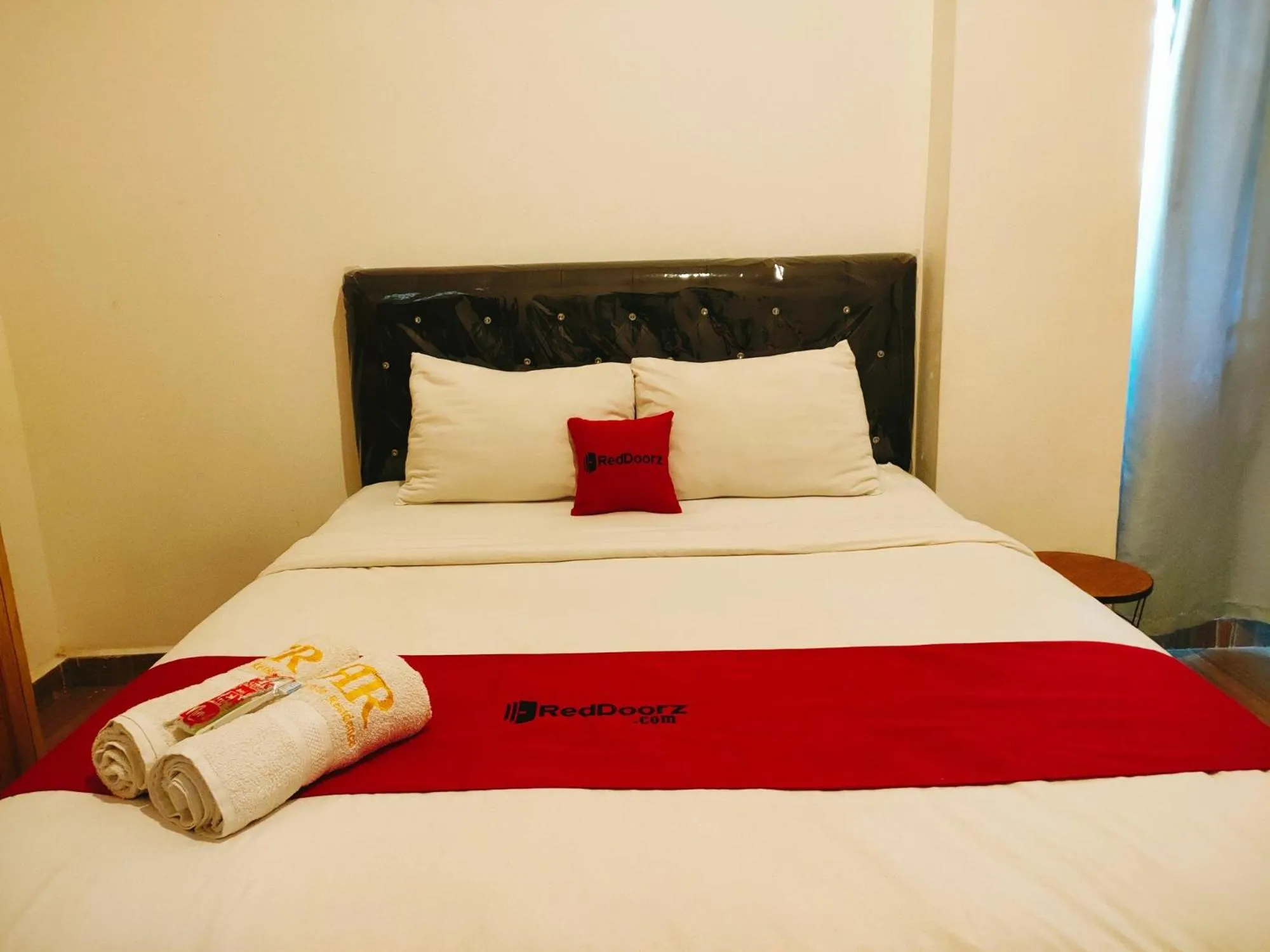 Bed in RedDoorz At Sukomanunggal Surabaya