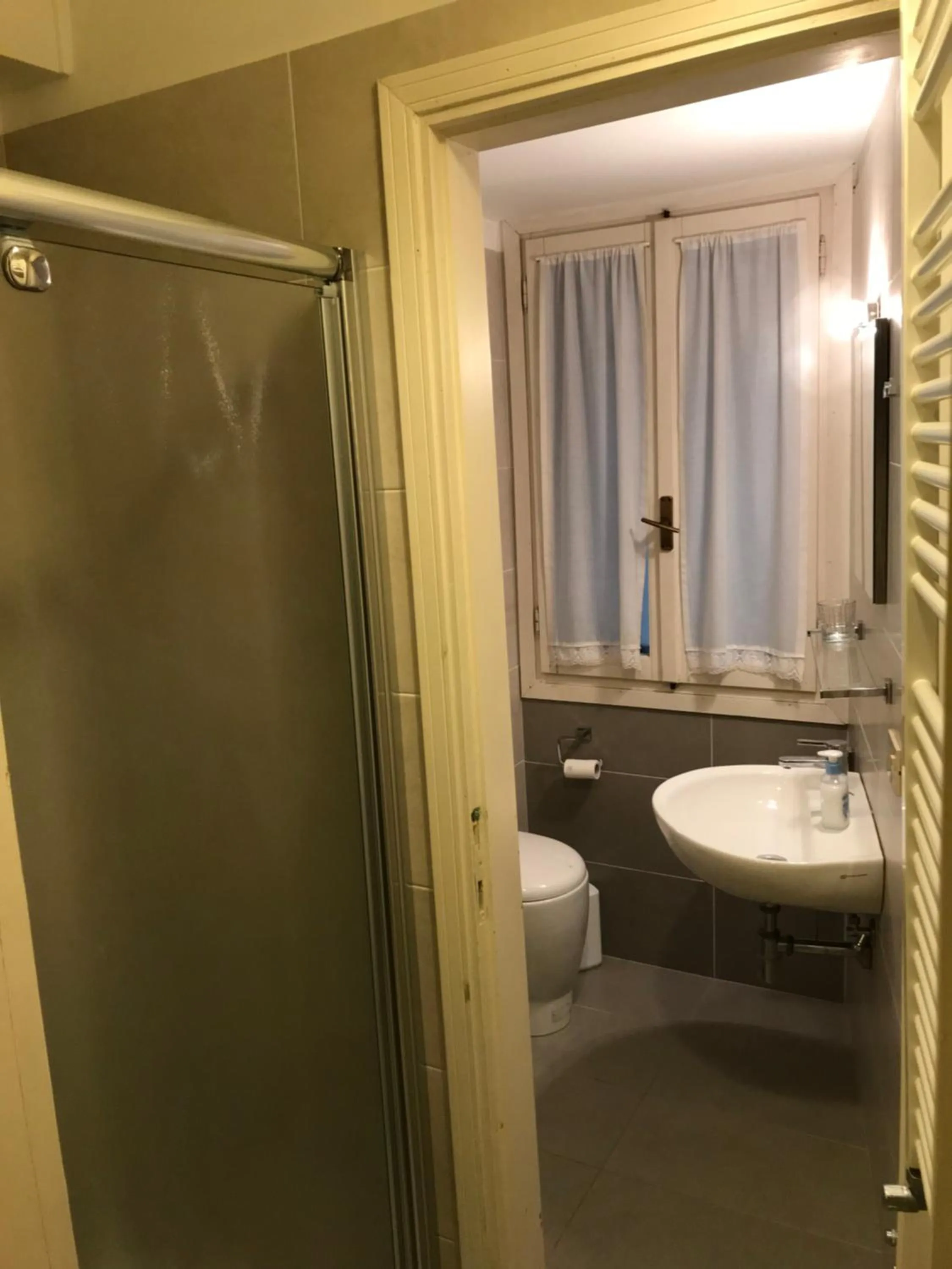 Bathroom in AL CAMPANIEL BED AND BREAKFAST