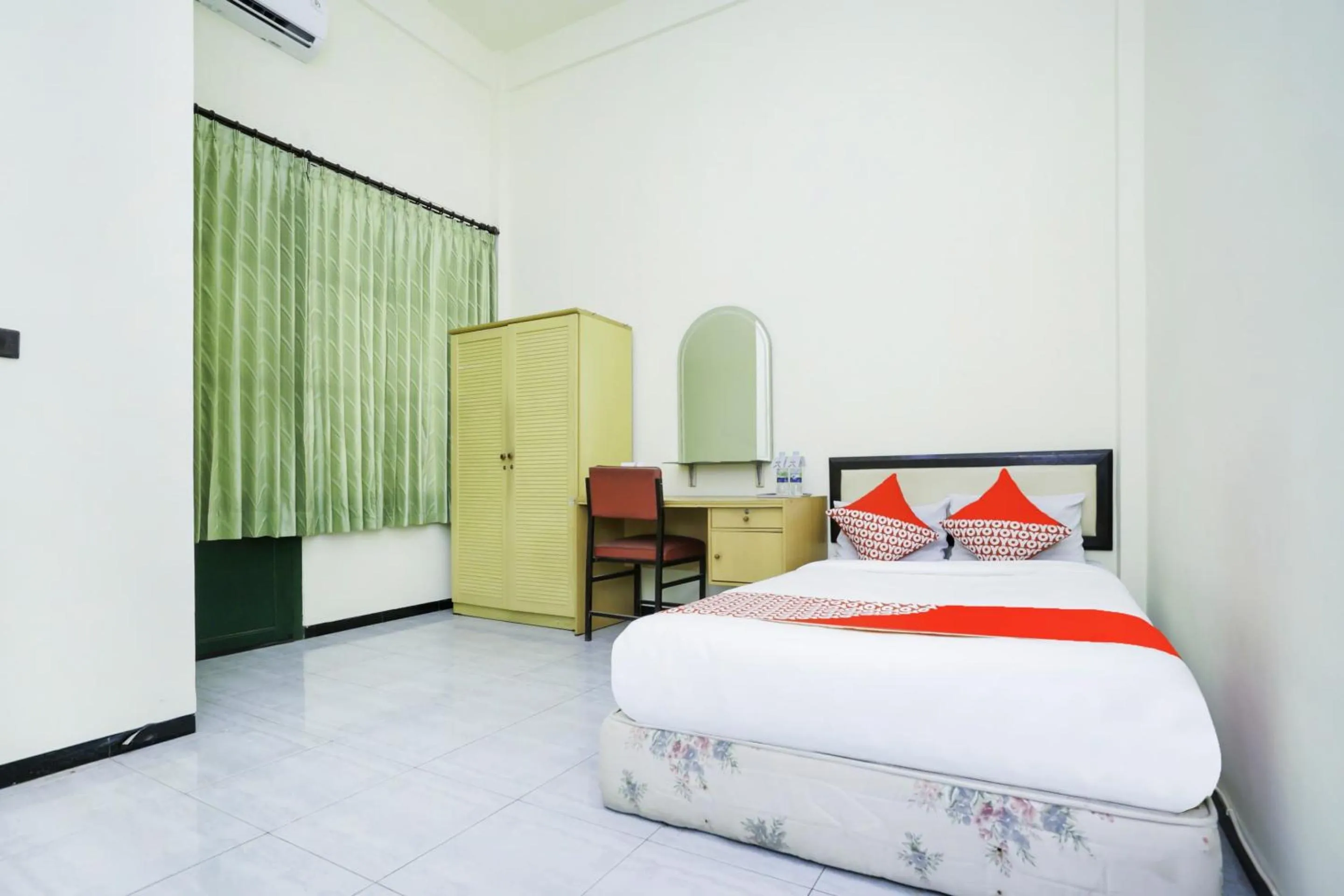 Bedroom in Hotel O Penginapan Bidara Syariah