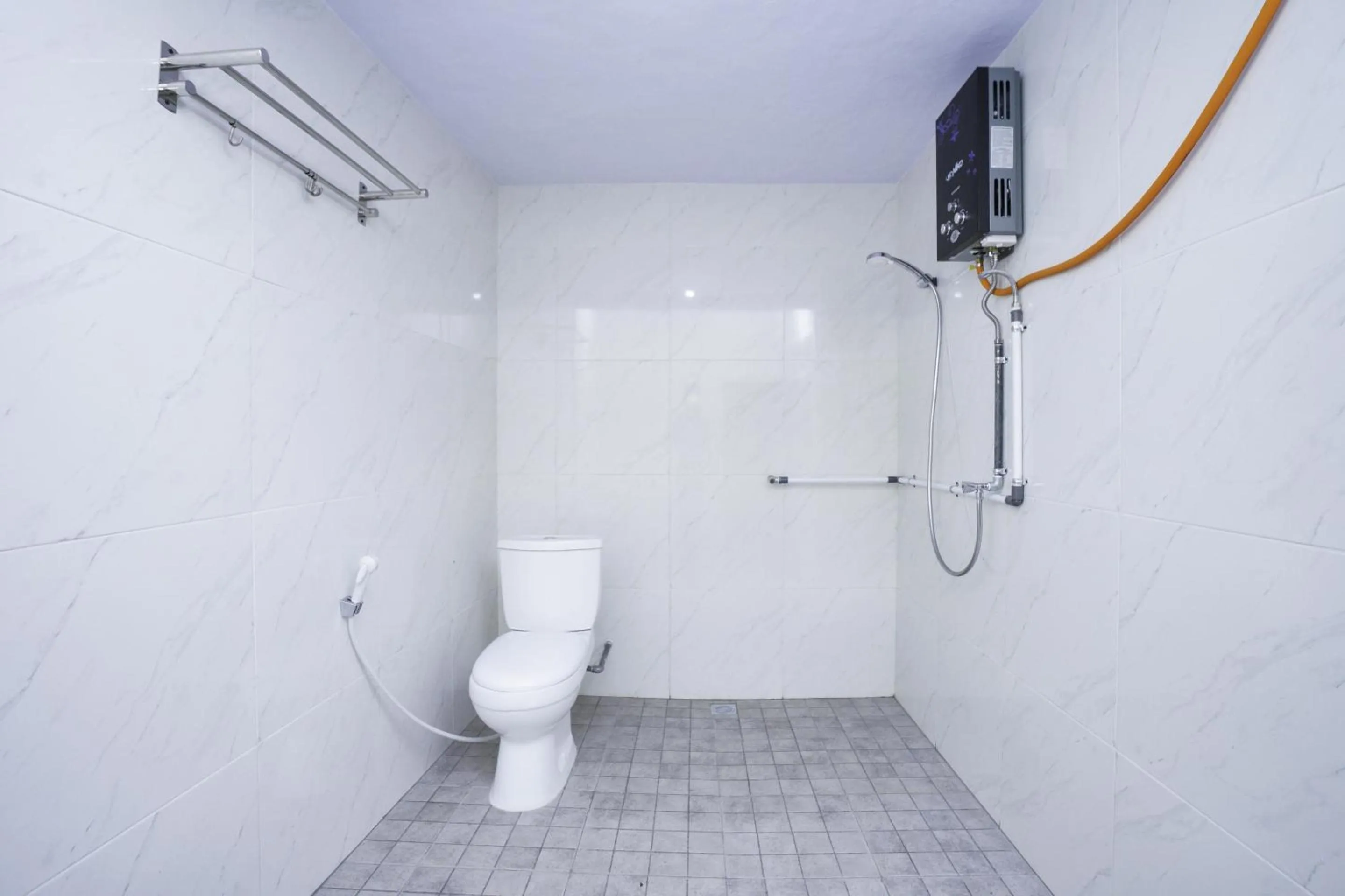 Bathroom in Hotel O Penginapan Bidara Syariah