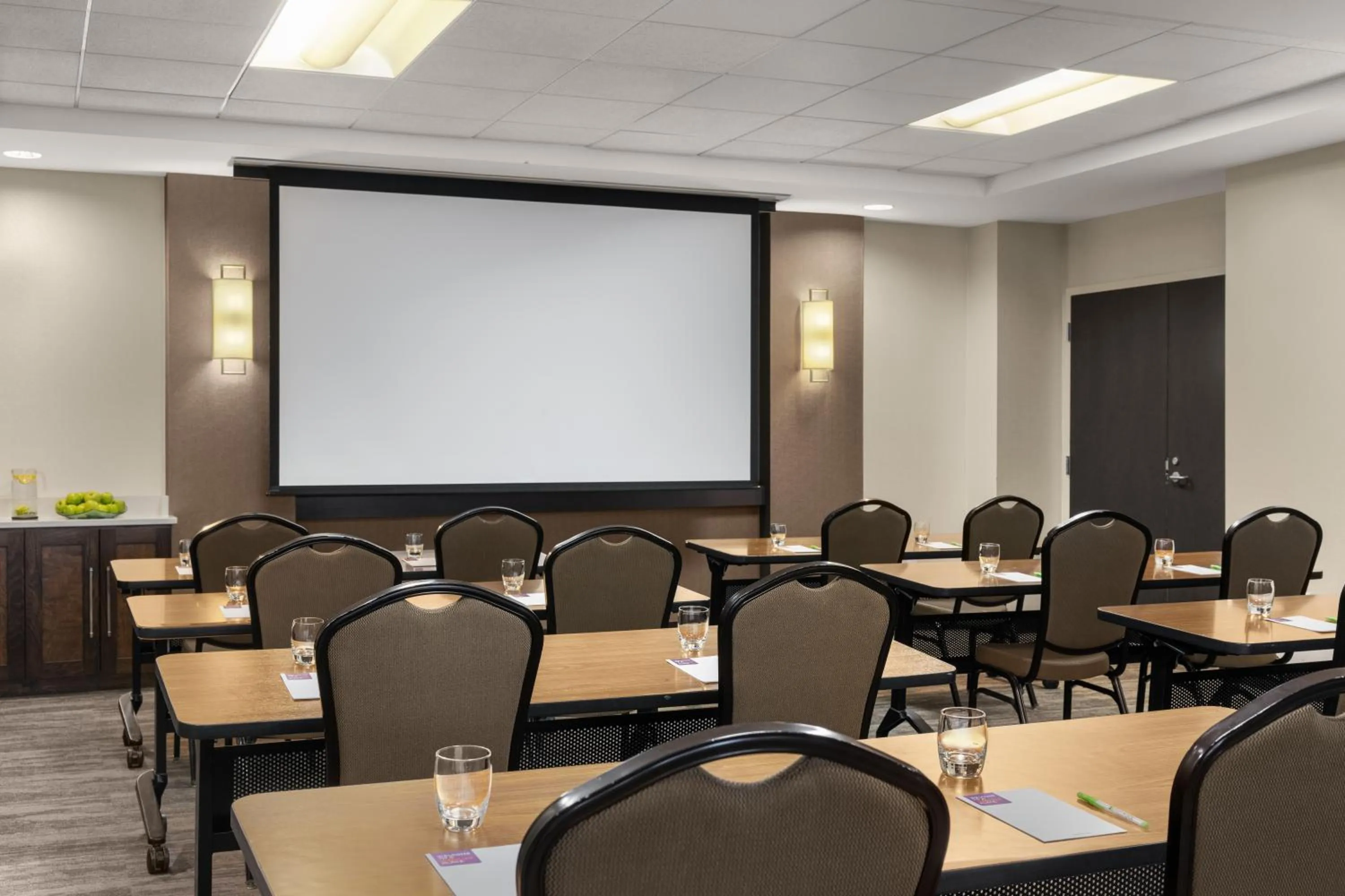 Meeting/conference room in Hyatt Place Charlotte Downtown