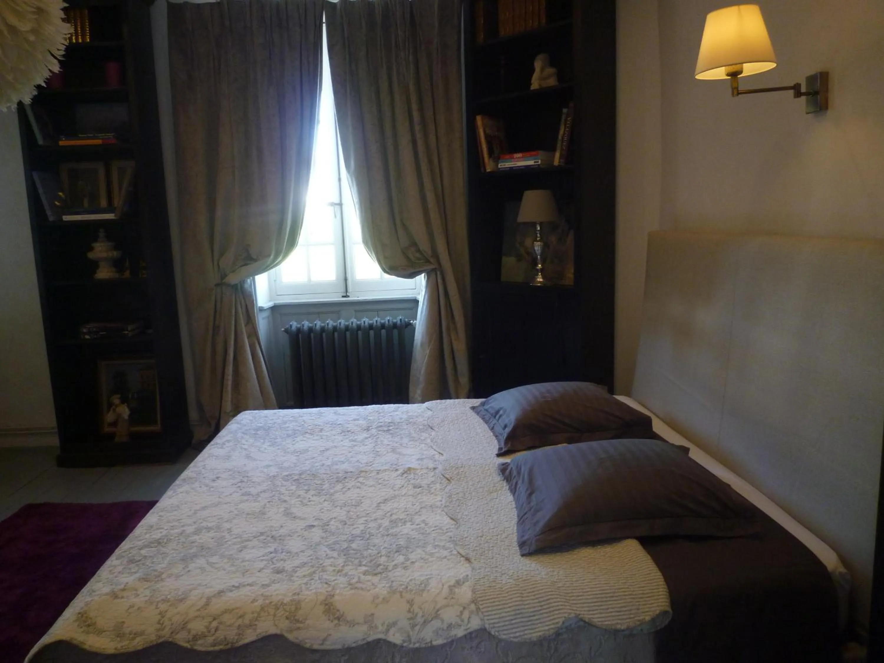 Photo of the whole room, Bed in Manoir de la Chapelle