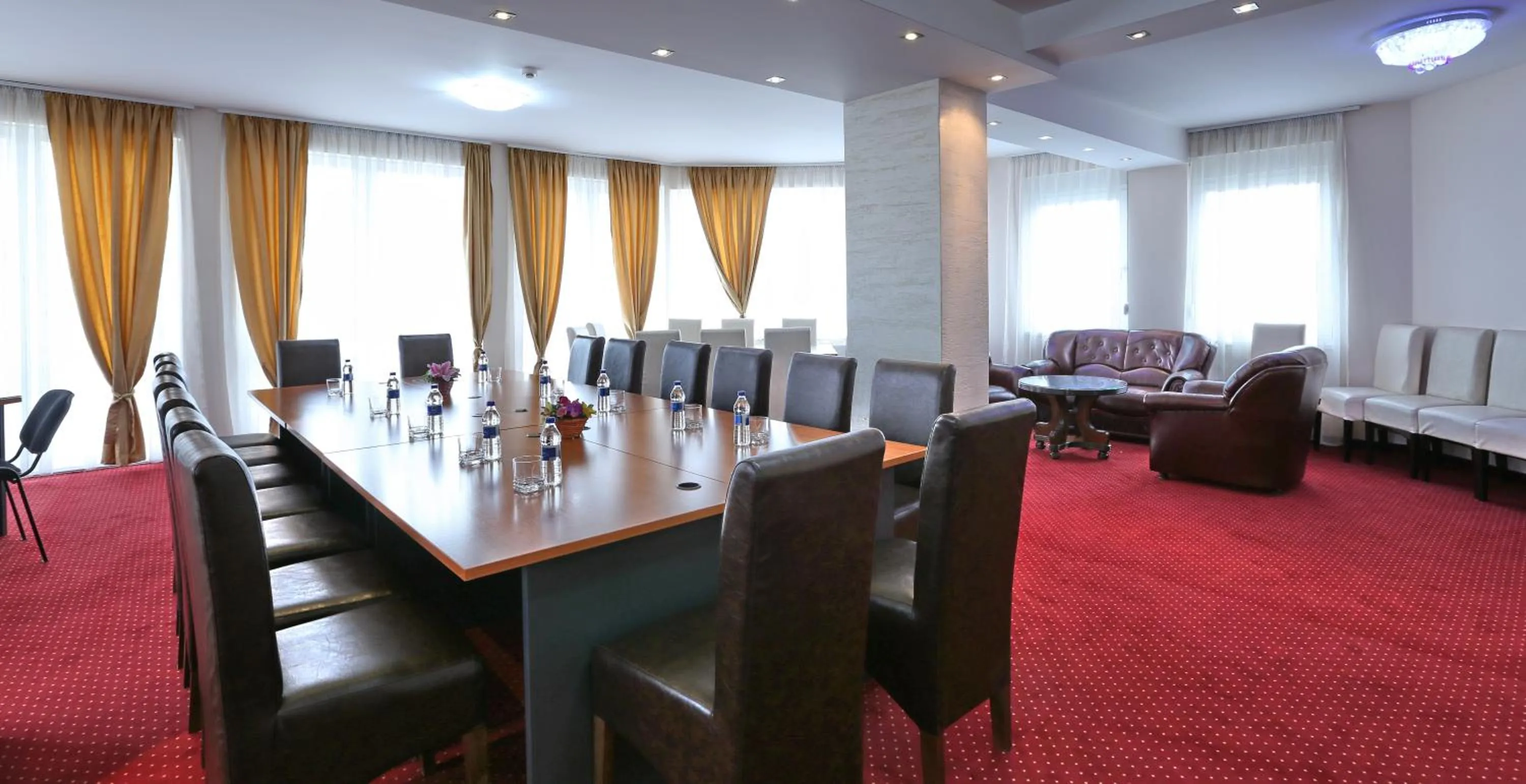 Business facilities in Hotel Novella Uno