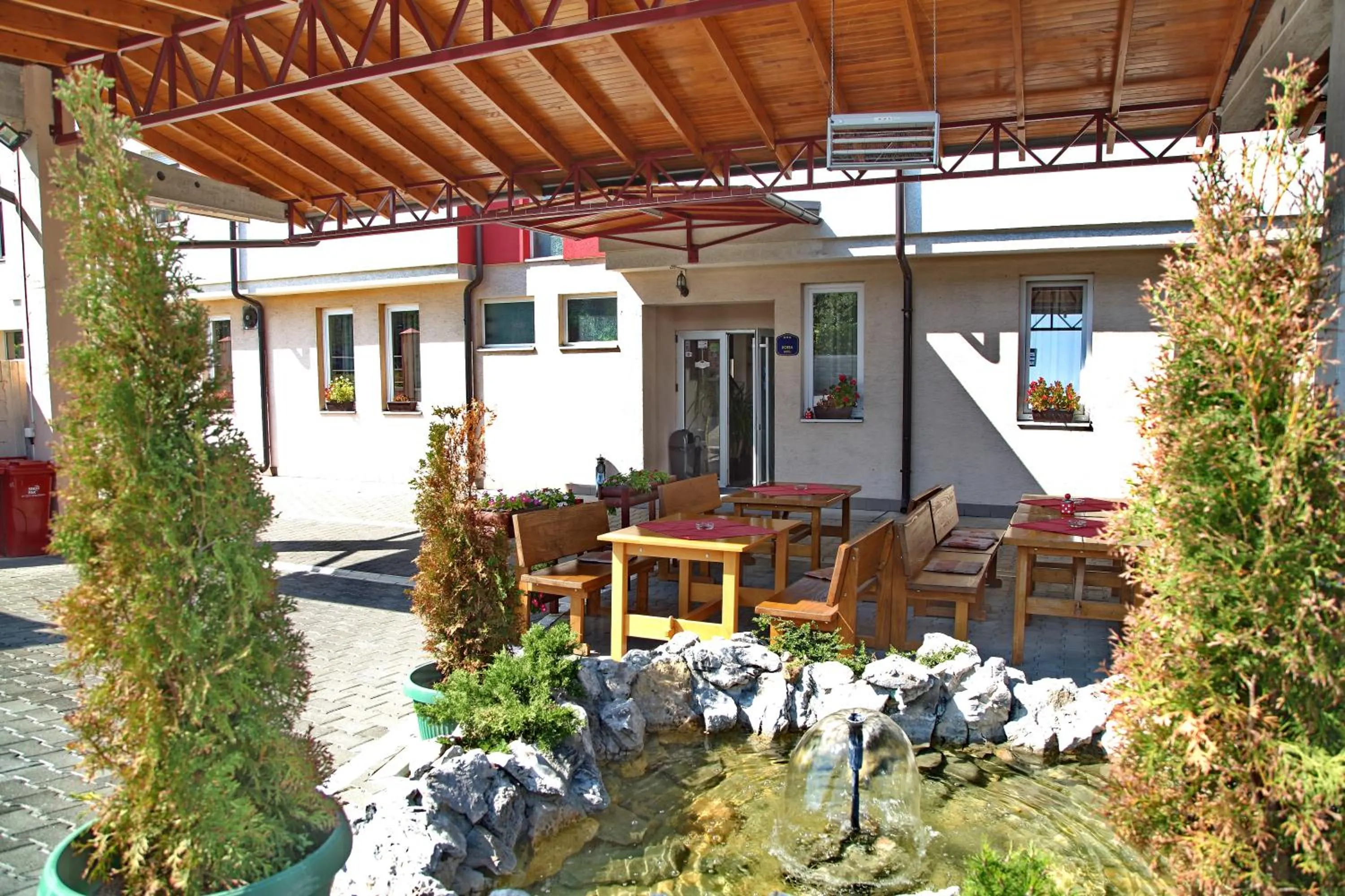 Property building in Hotel Novella Uno