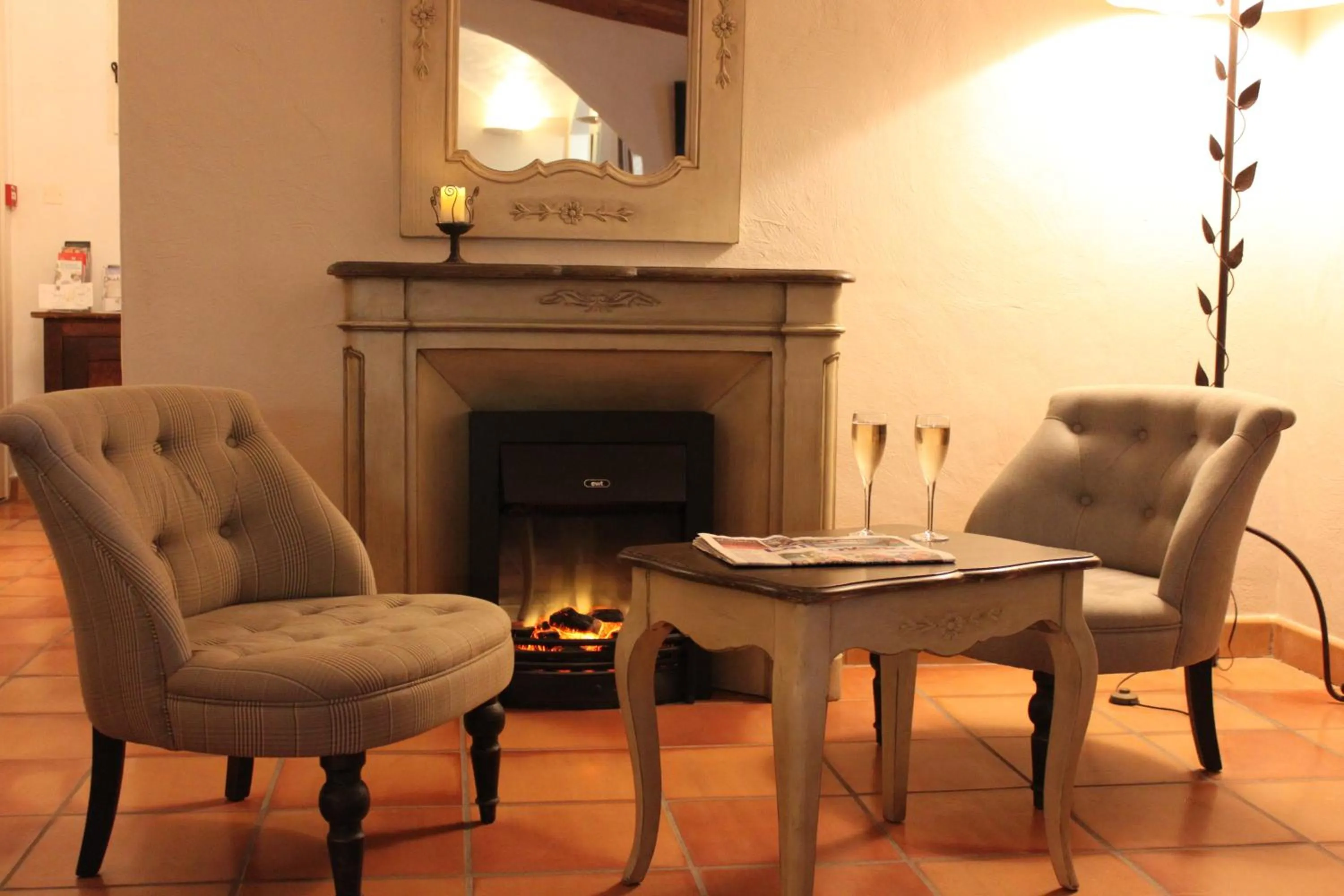 Communal lounge/ TV room in Hotel Mas De Cure Bourse