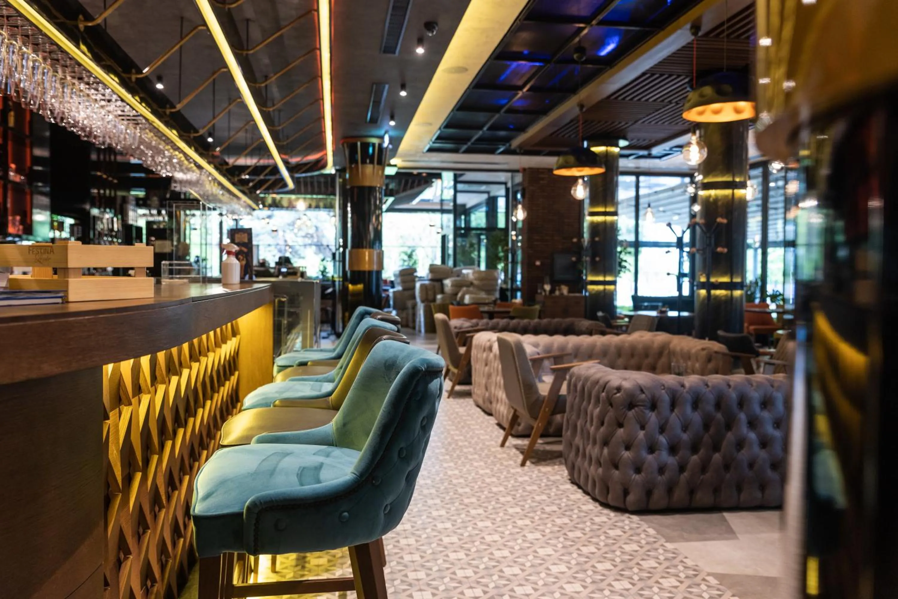 Restaurant/places to eat in Hammeum Hotel