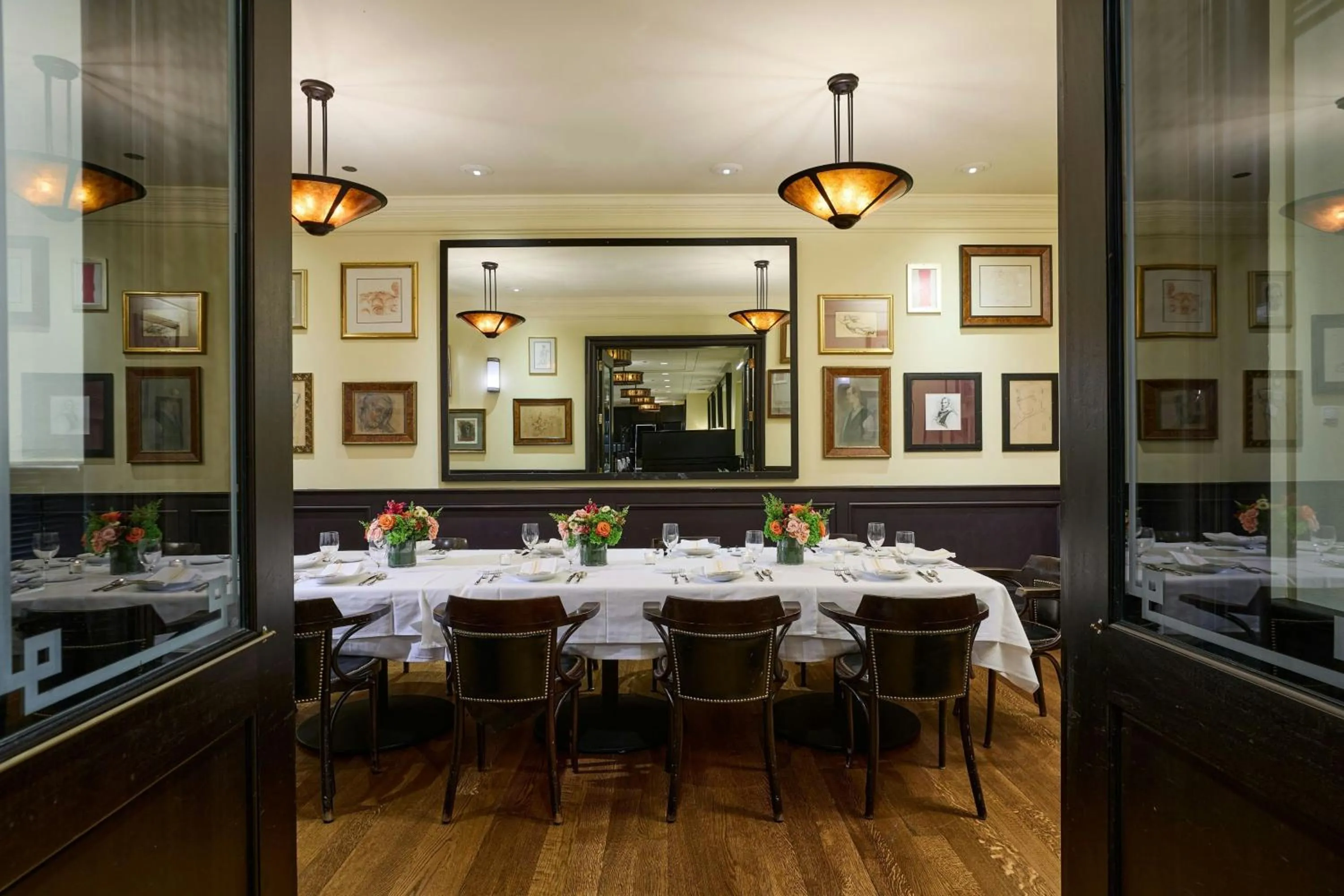 Restaurant/places to eat in The Westin Michigan Avenue Chicago